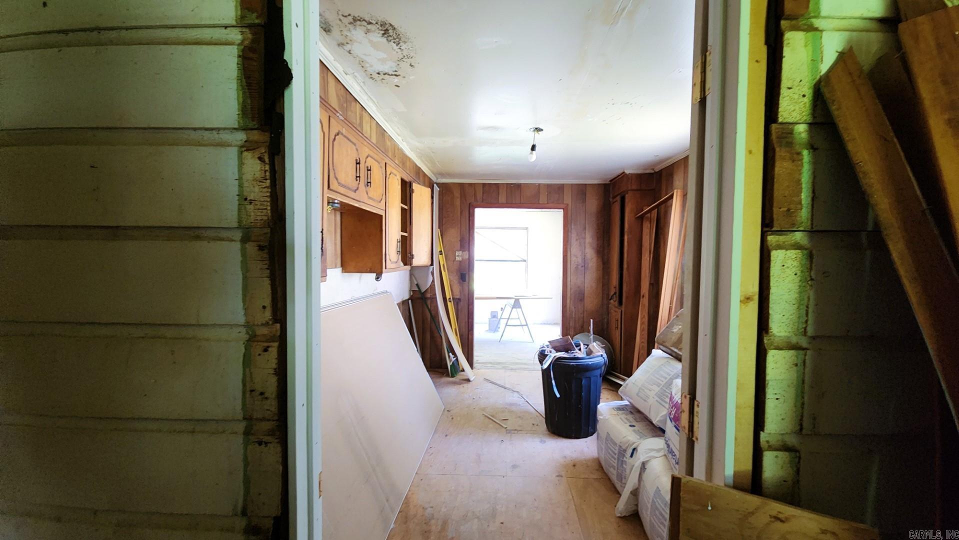 715 Division Street Property Photo 20