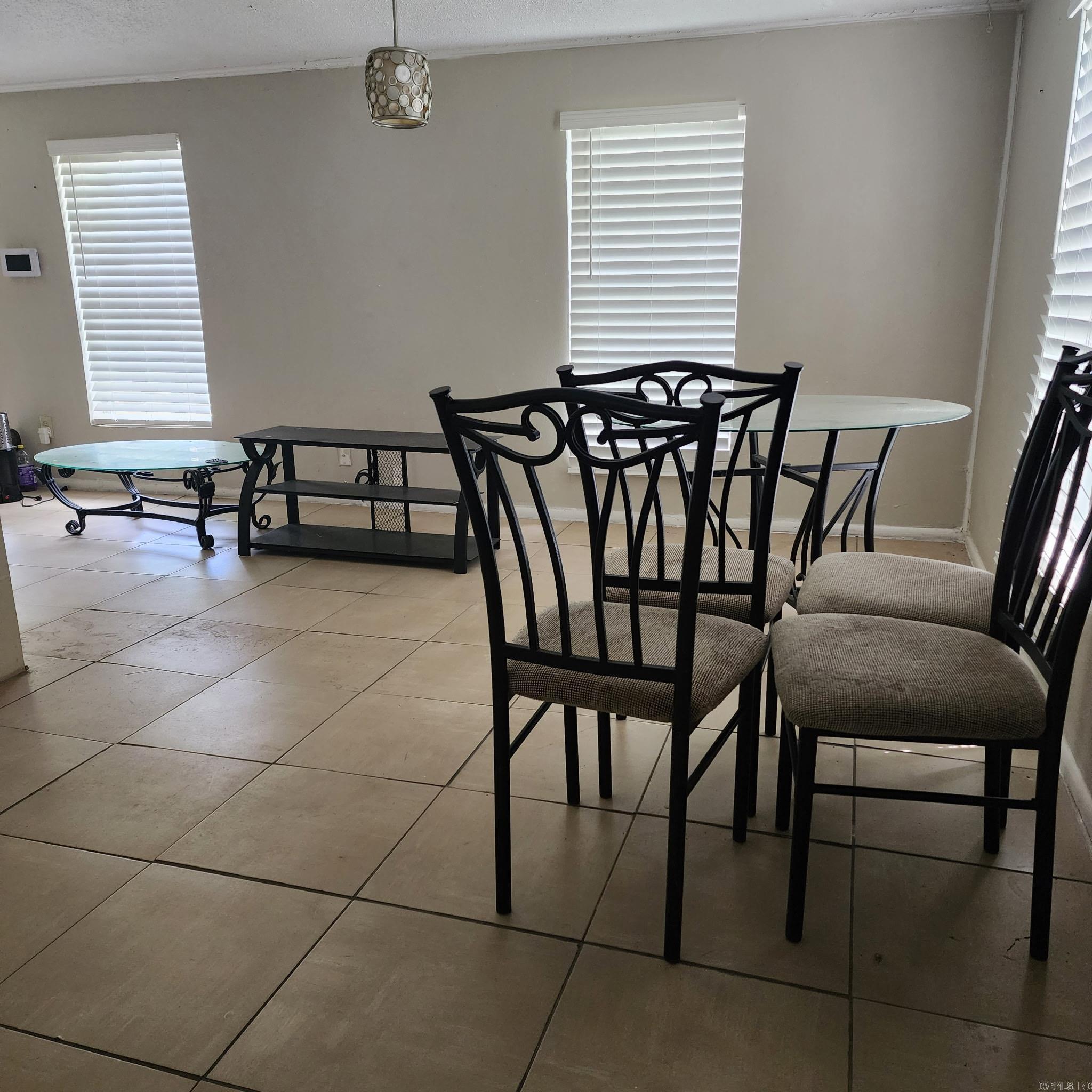 3215 Miramar Drive Property Photo 6