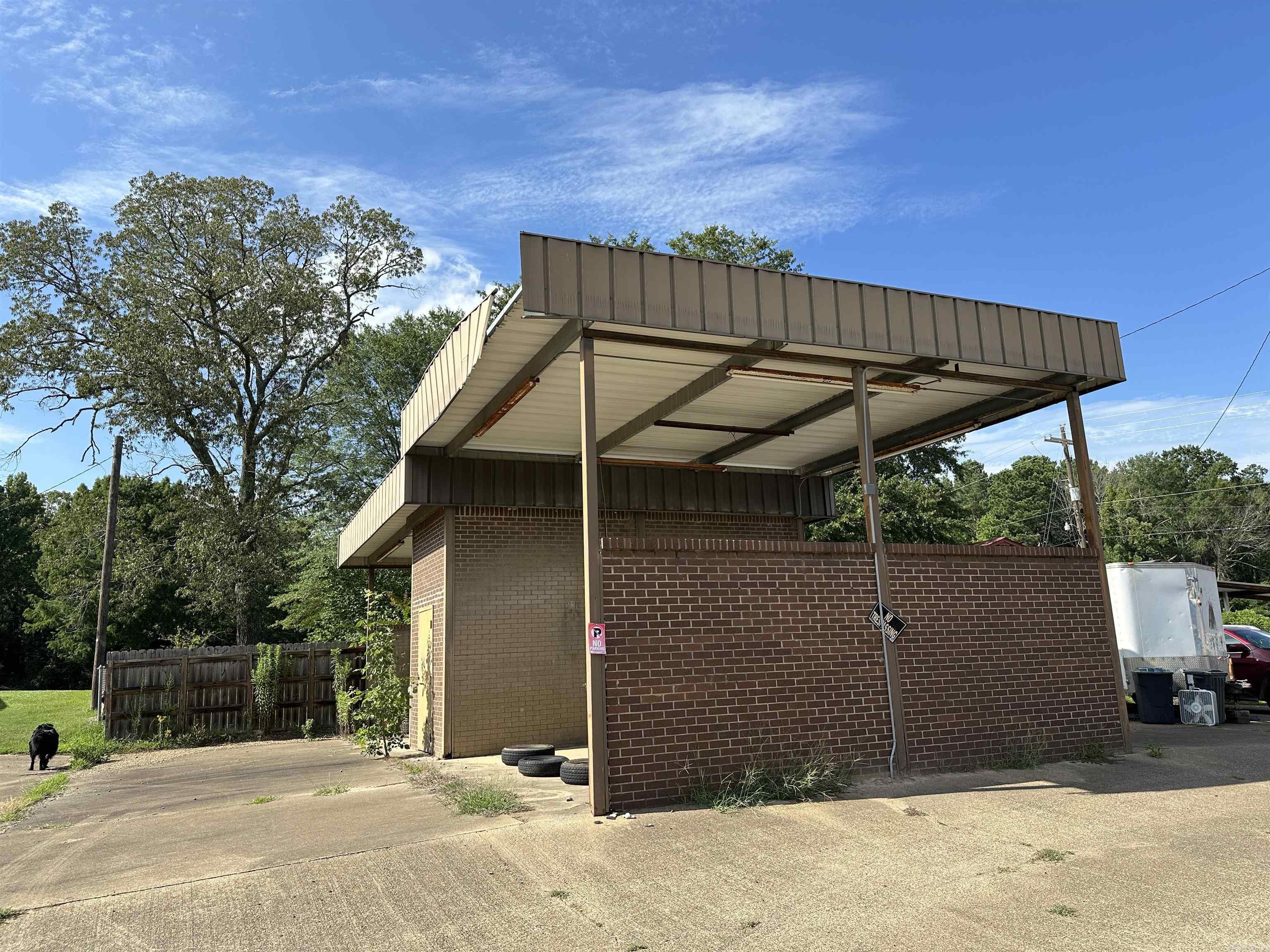 4437 Highway 7 Property Photo 14