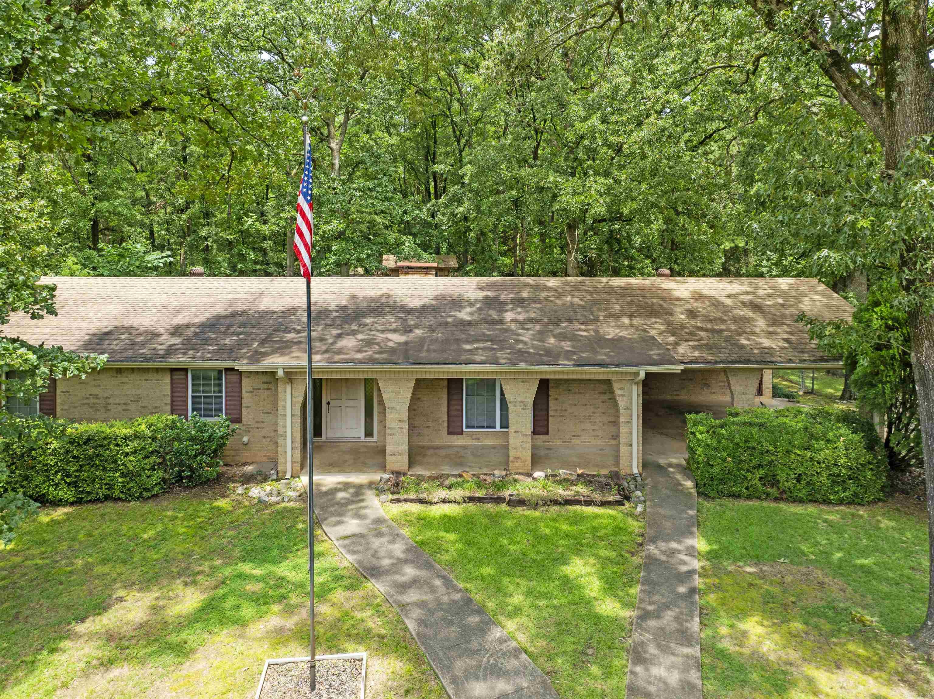 299 Bonnie Brae Street Property Photo 1
