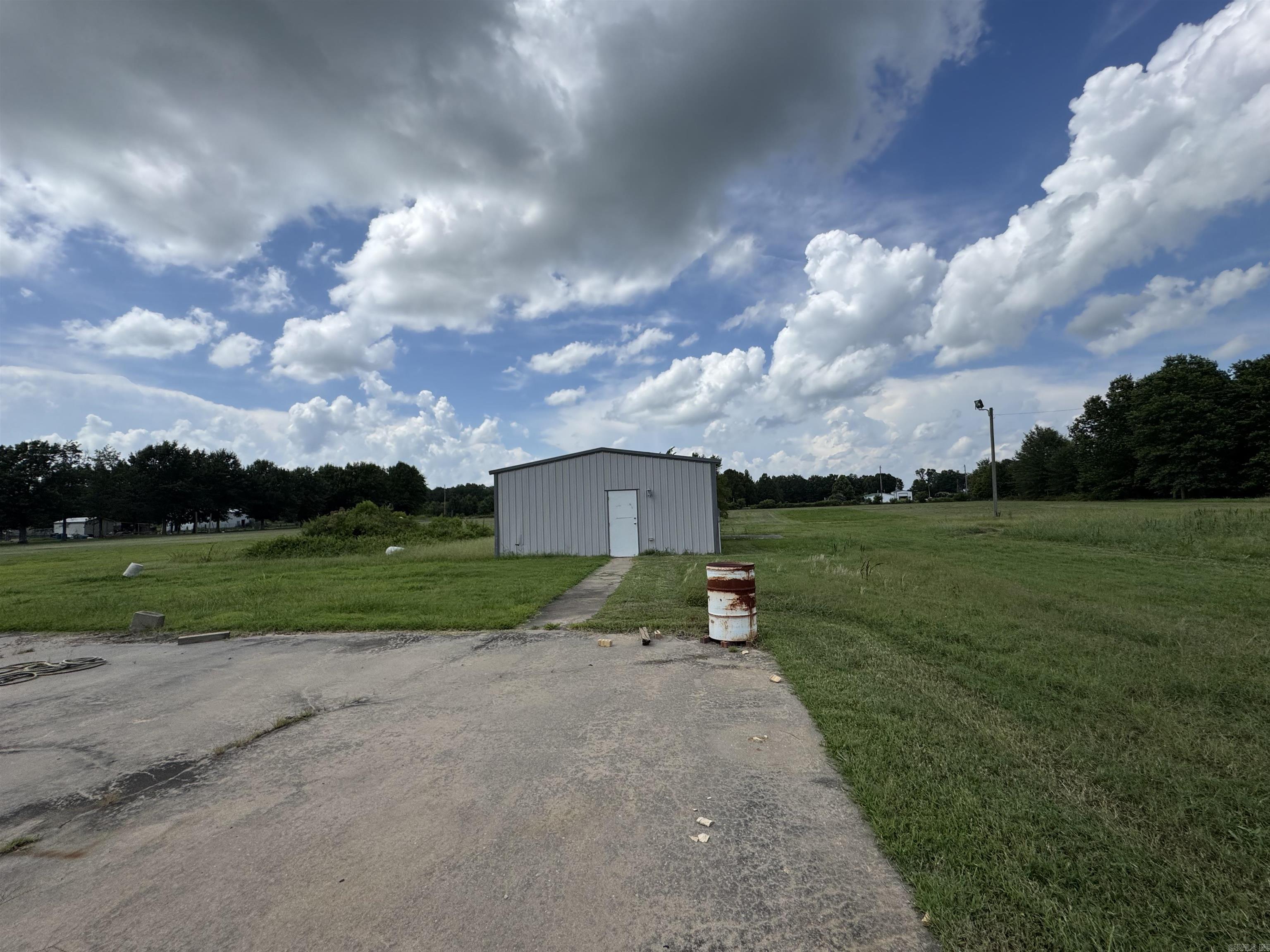3061 Highway 79 South Property Photo 11