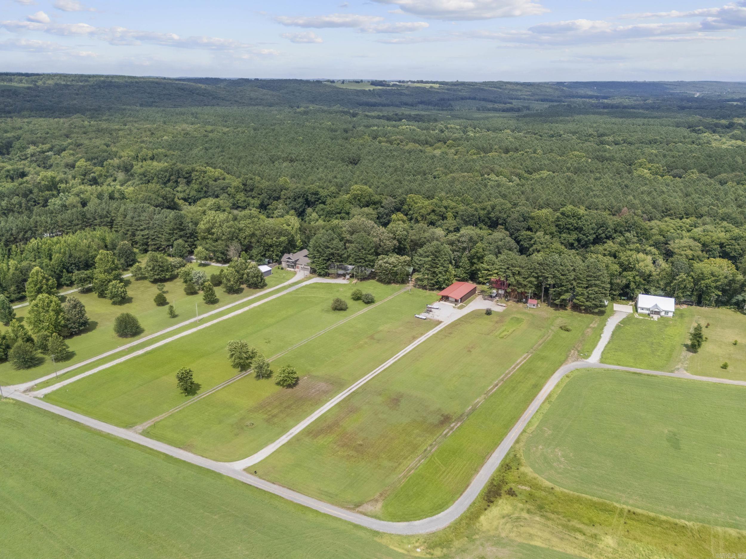 8 Iveon Clay Ln Property Photo 6