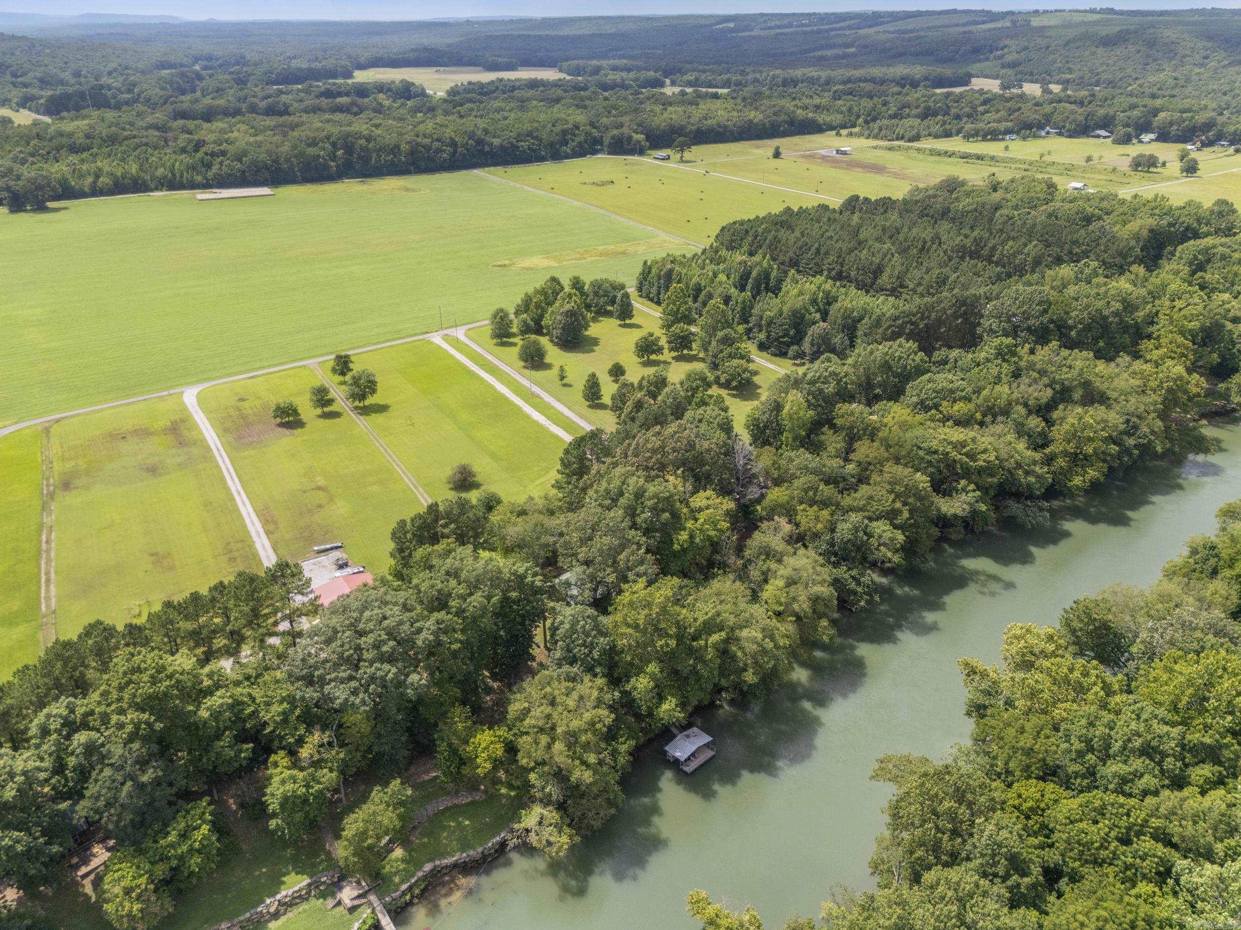 8 Iveon Clay Ln Property Photo 12