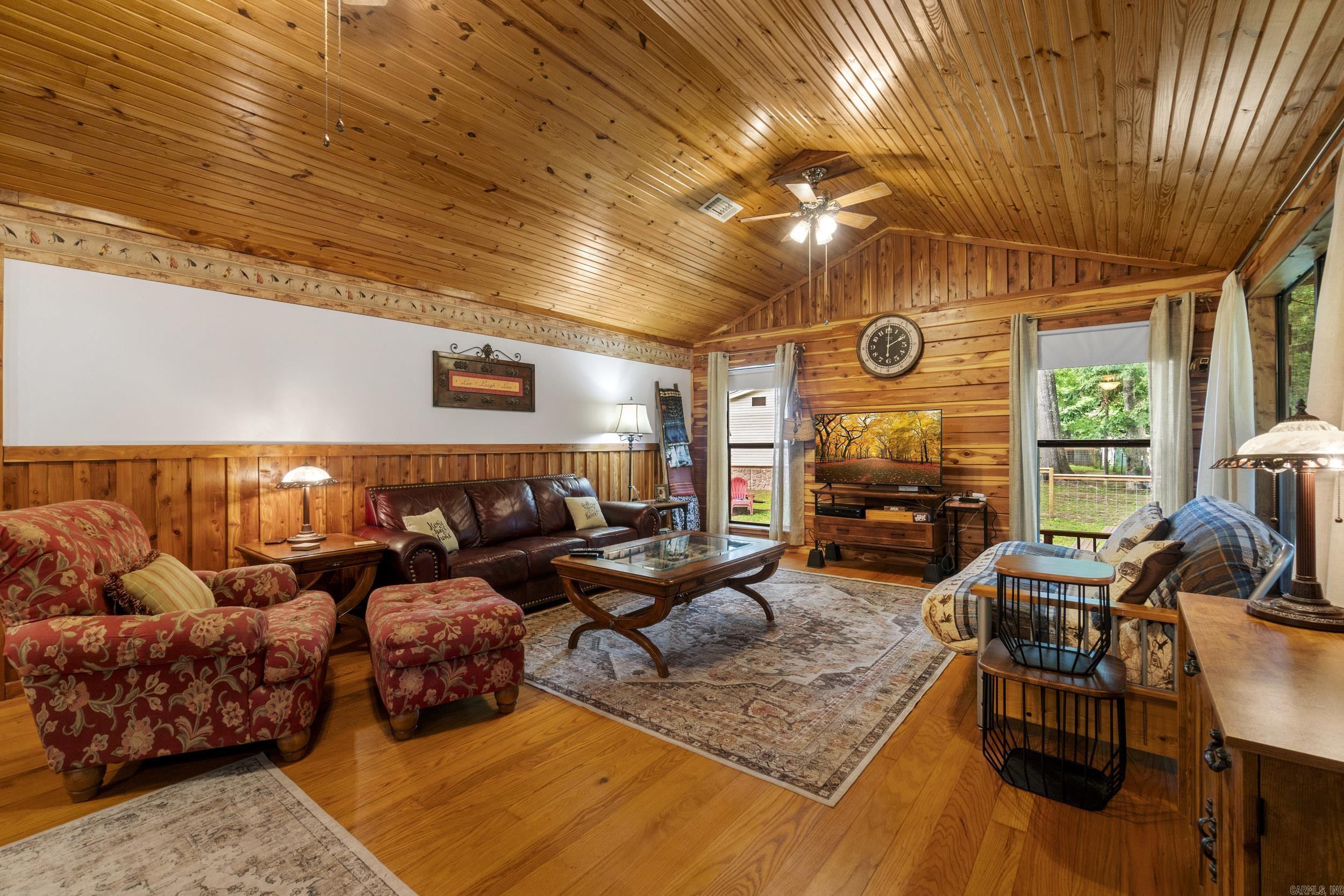 8 Iveon Clay Ln Property Photo 21