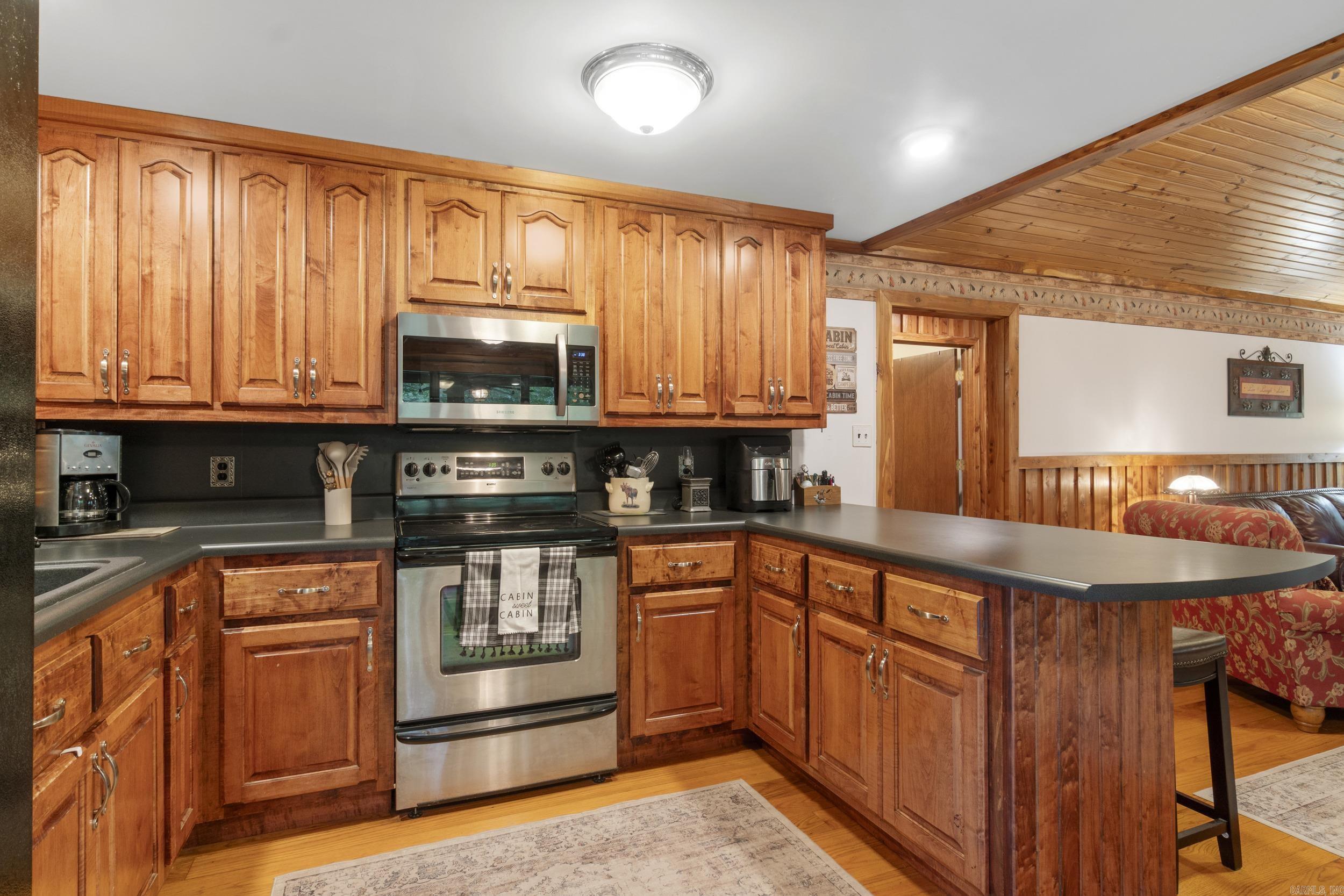 8 Iveon Clay Ln Property Photo 28