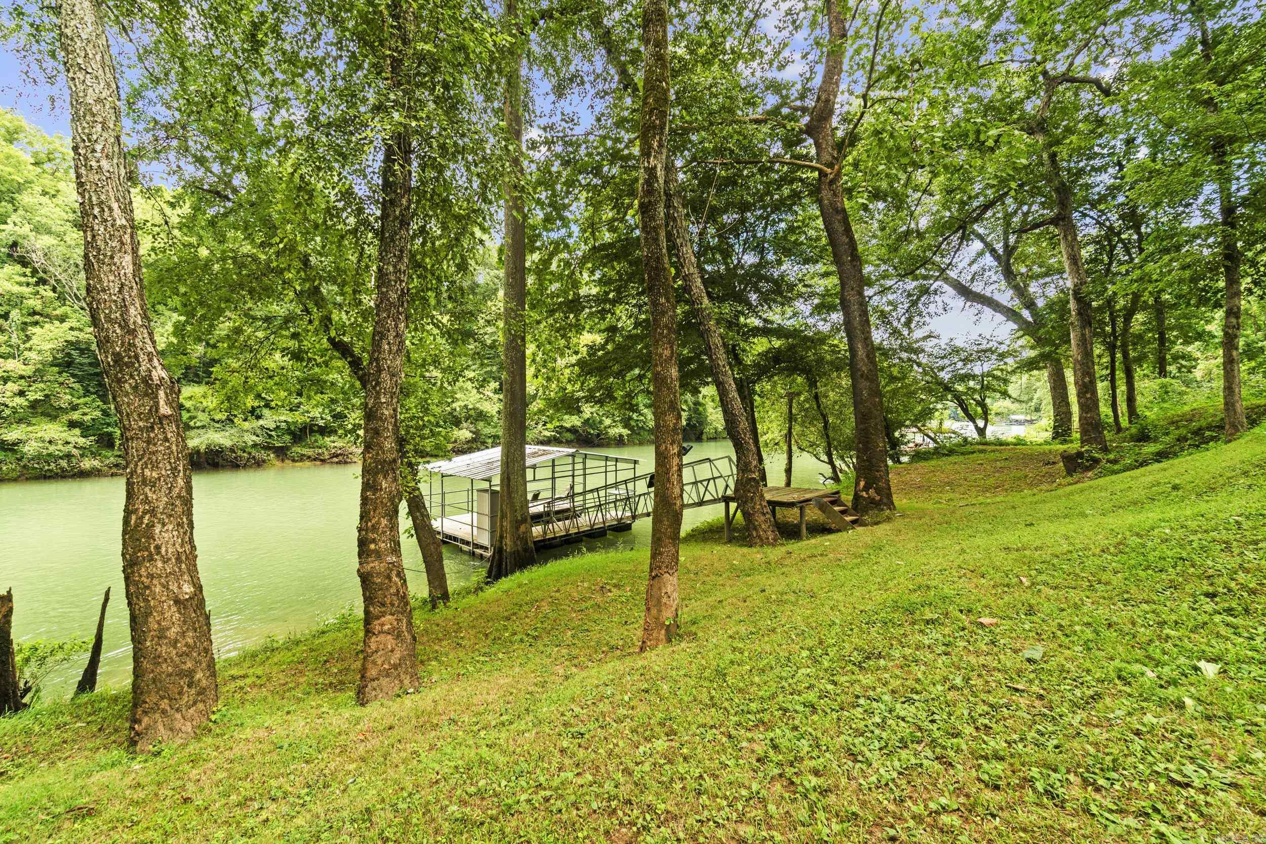8 Iveon Clay Ln Property Photo 41