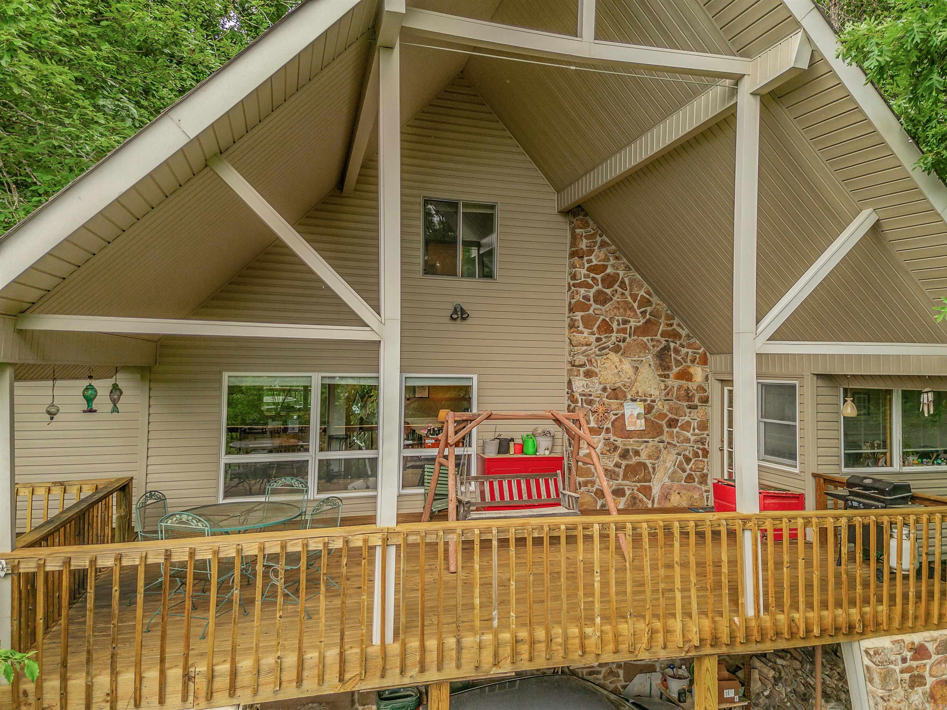 236 Lakedwellers Rd. Property Photo 3