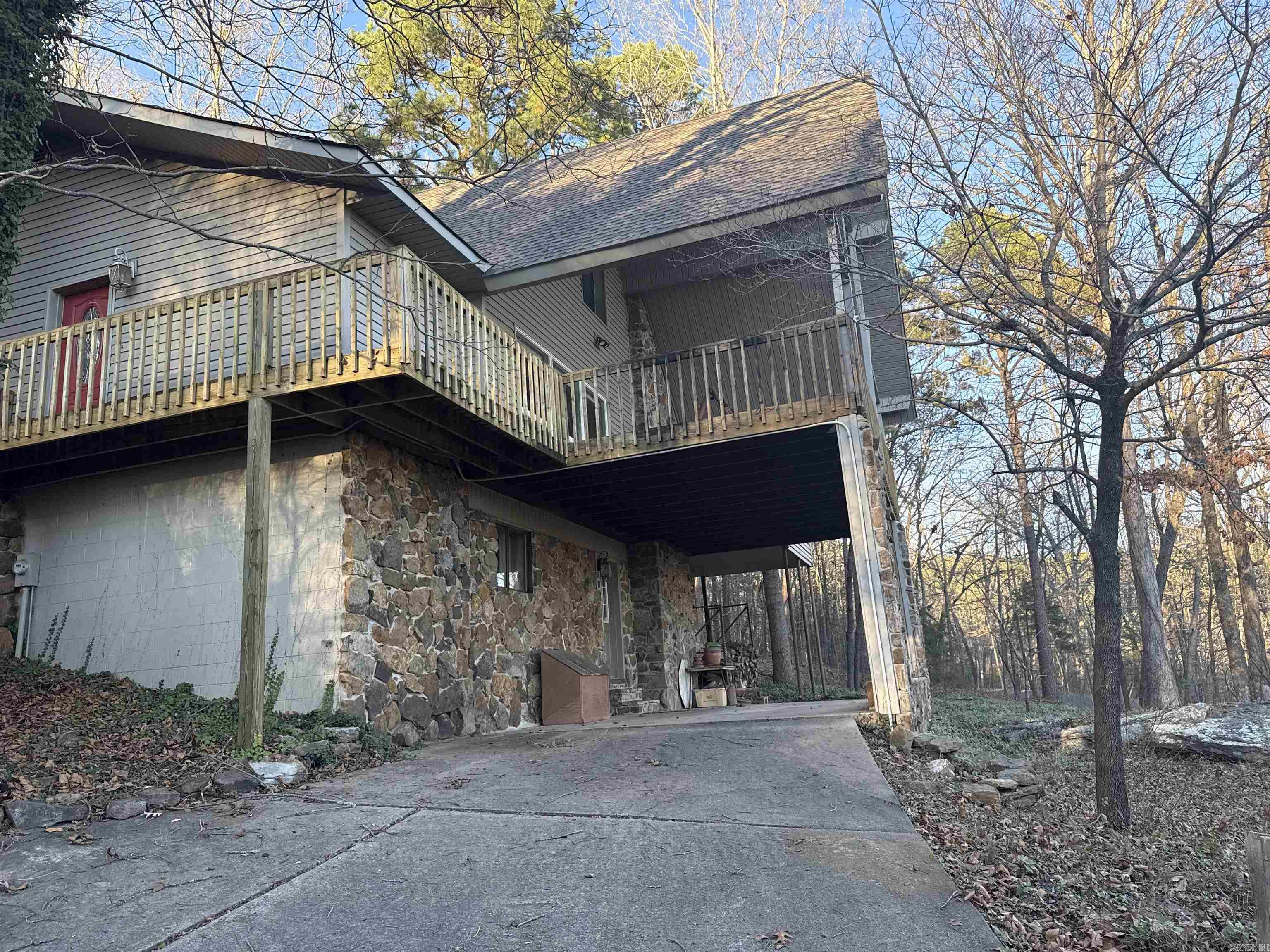 236 Lakedwellers Rd. Property Photo 9