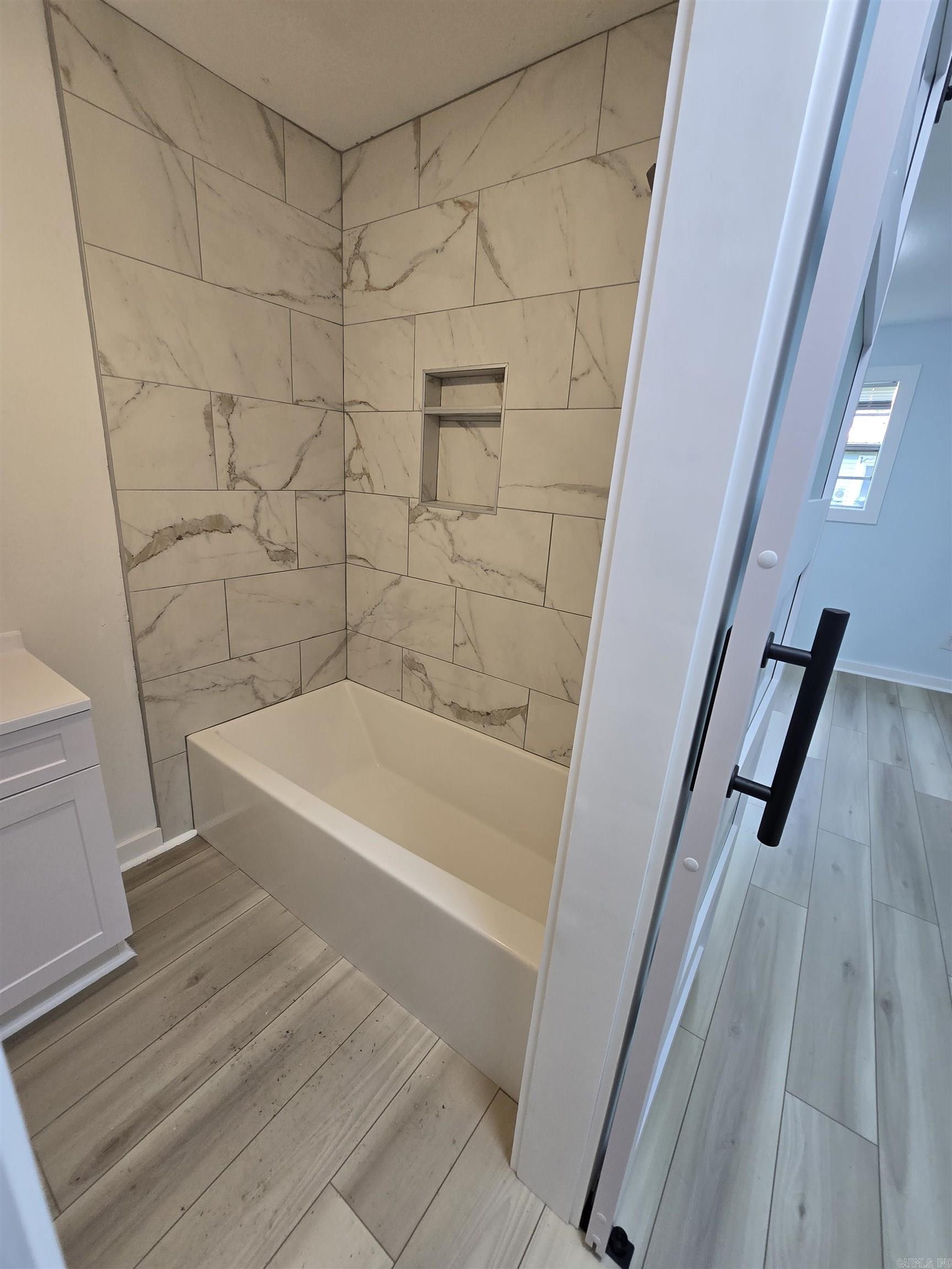 306 S 14th Property Photo 15