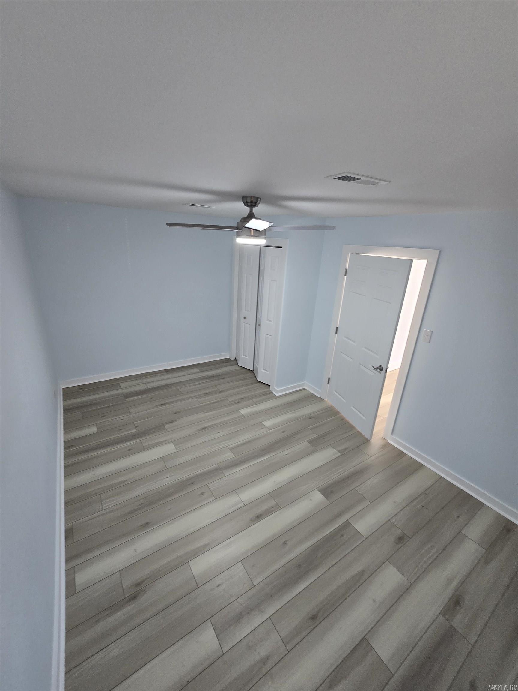 306 S 14th Property Photo 18