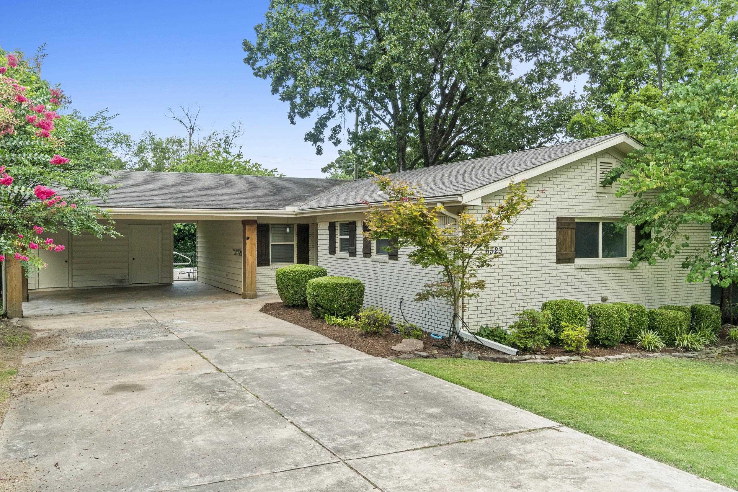 6523 Brentwood Road Property Photo 1