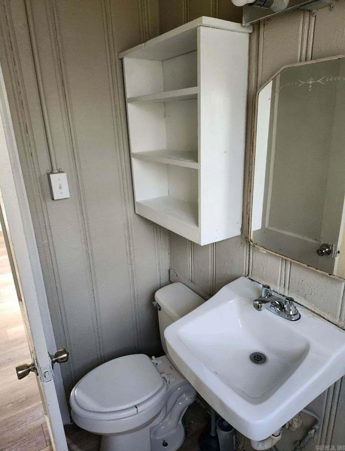 122 & 124 College Park Circle Property Photo 14