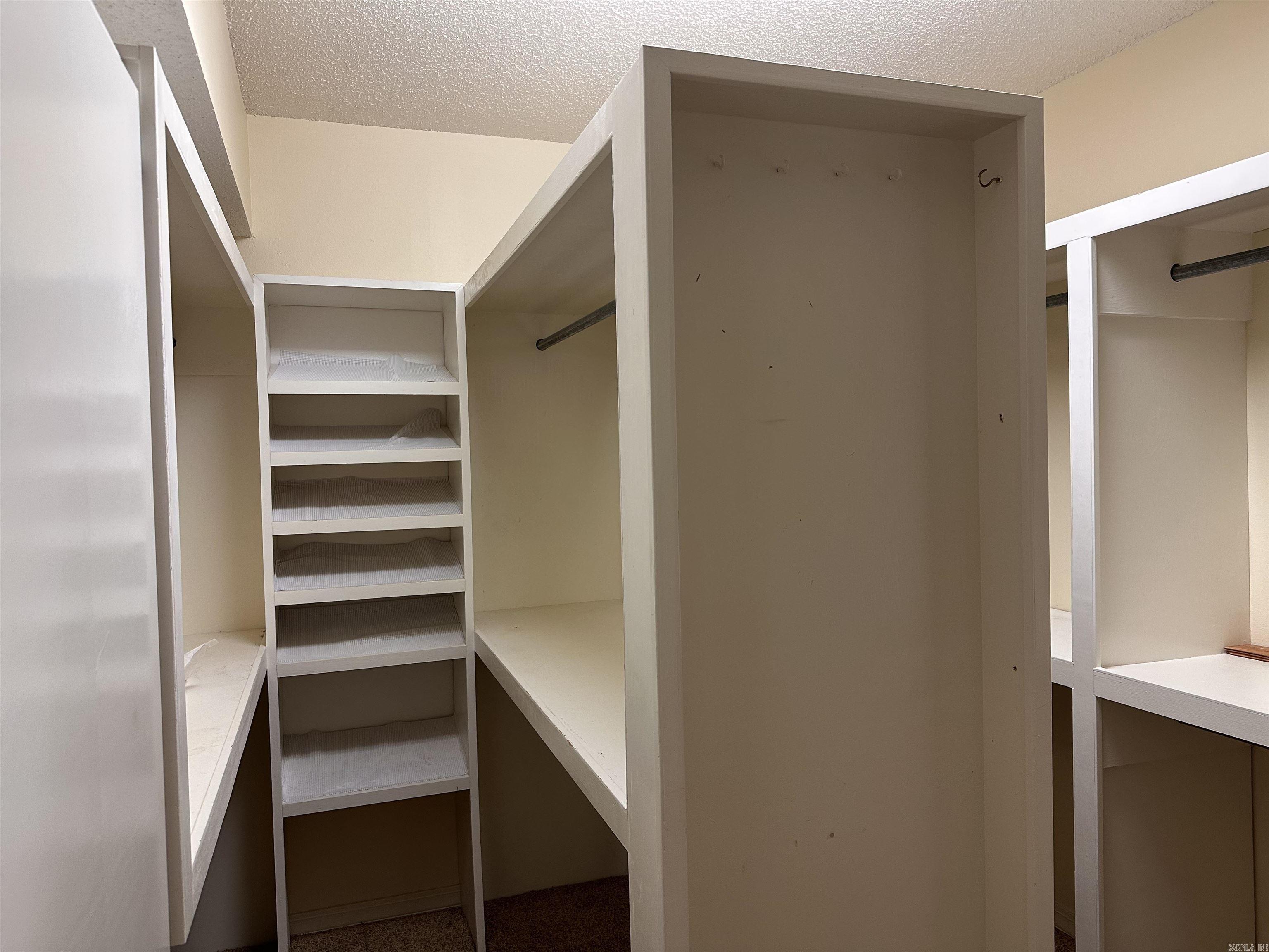 9 Chinquepin Drive Property Photo 20