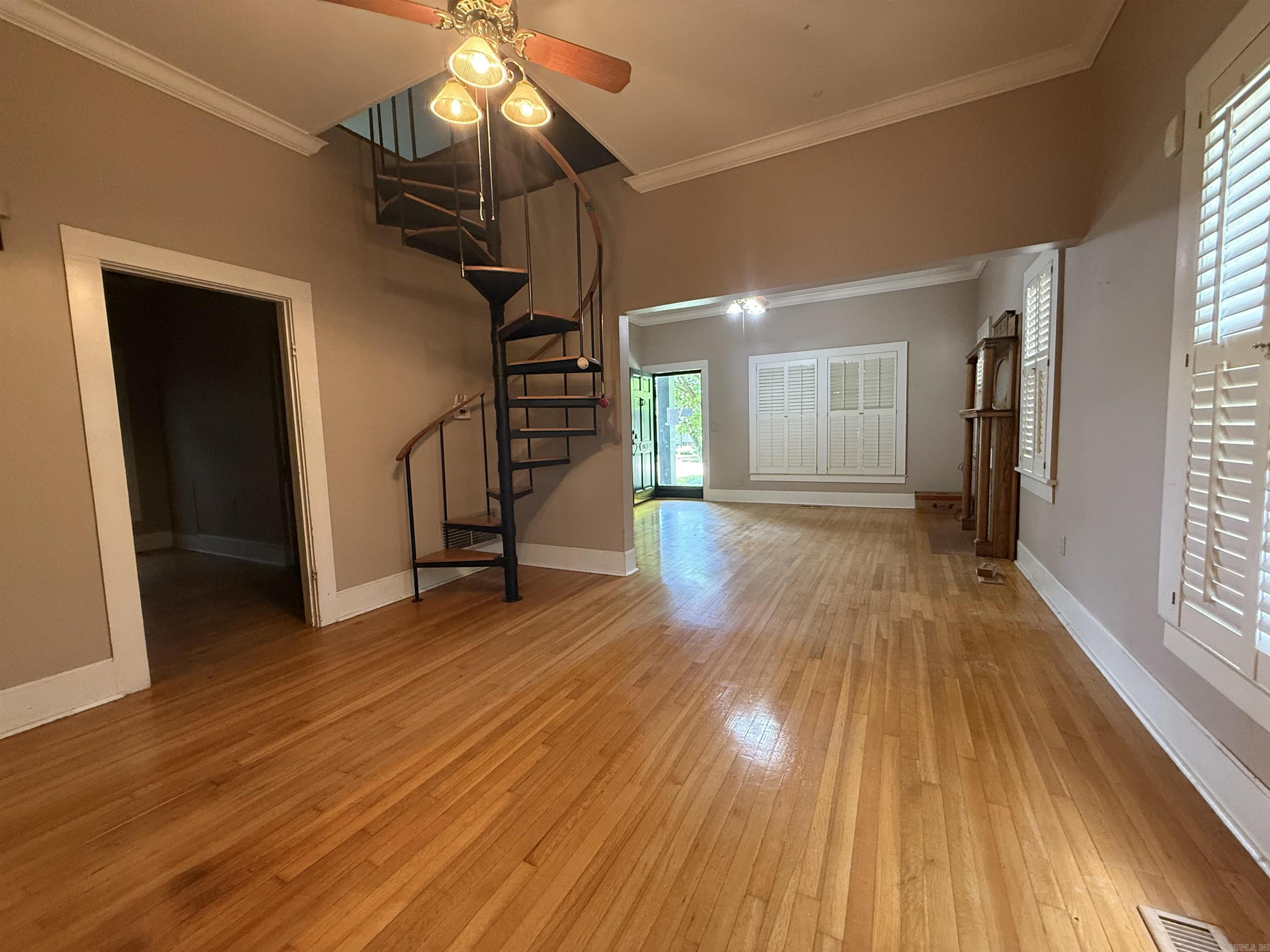 1108 N Izard St Property Photo 9