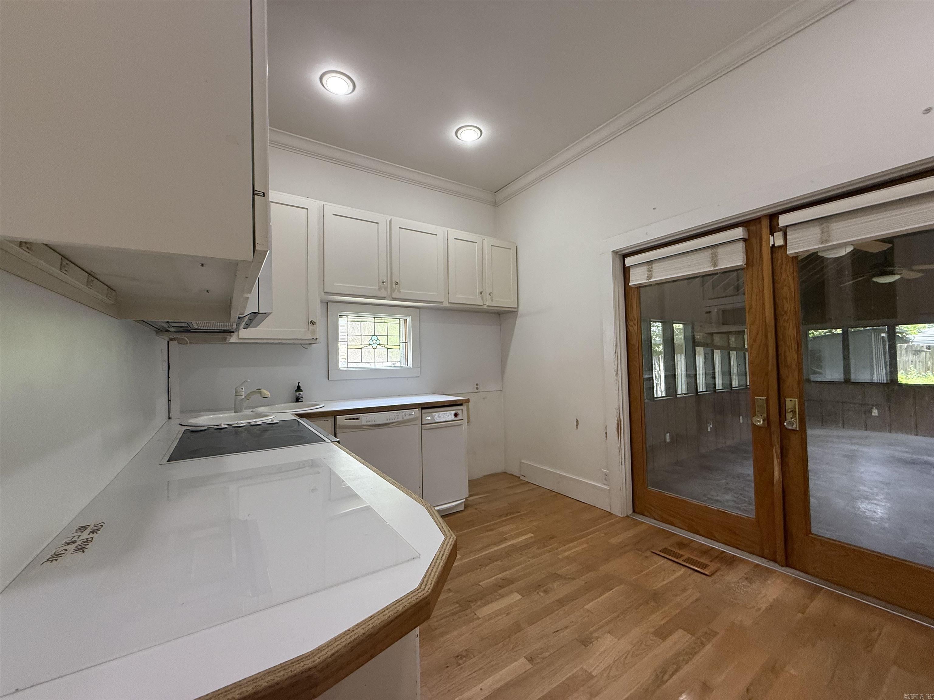 1108 N Izard St Property Photo 10