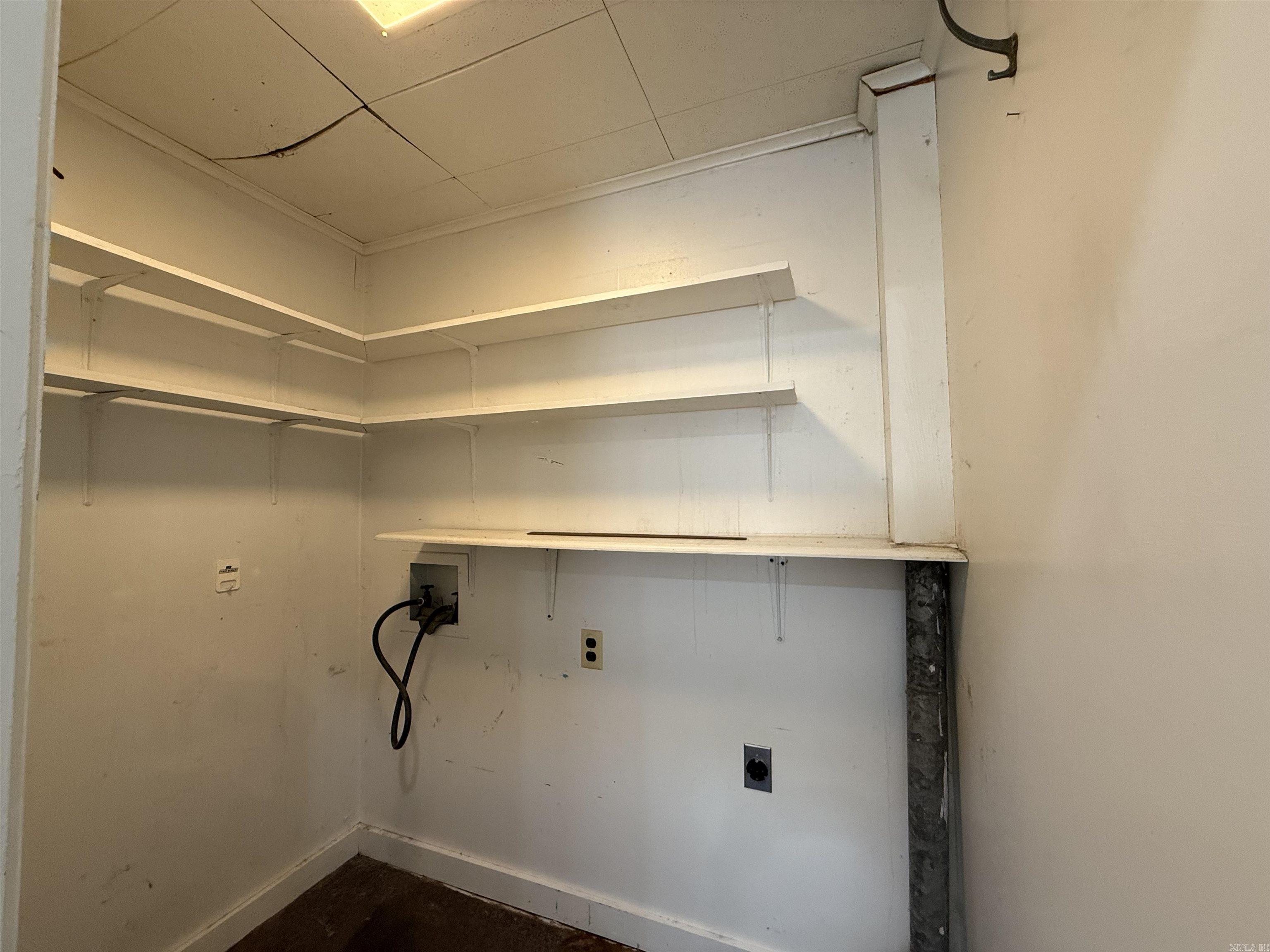 1108 N Izard St Property Photo 14