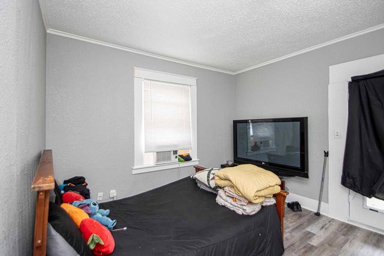 1870 S Izard Street Property Photo 14