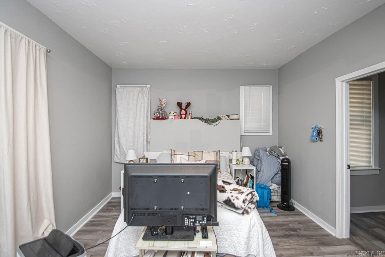 1870 S Izard Street Property Photo 23