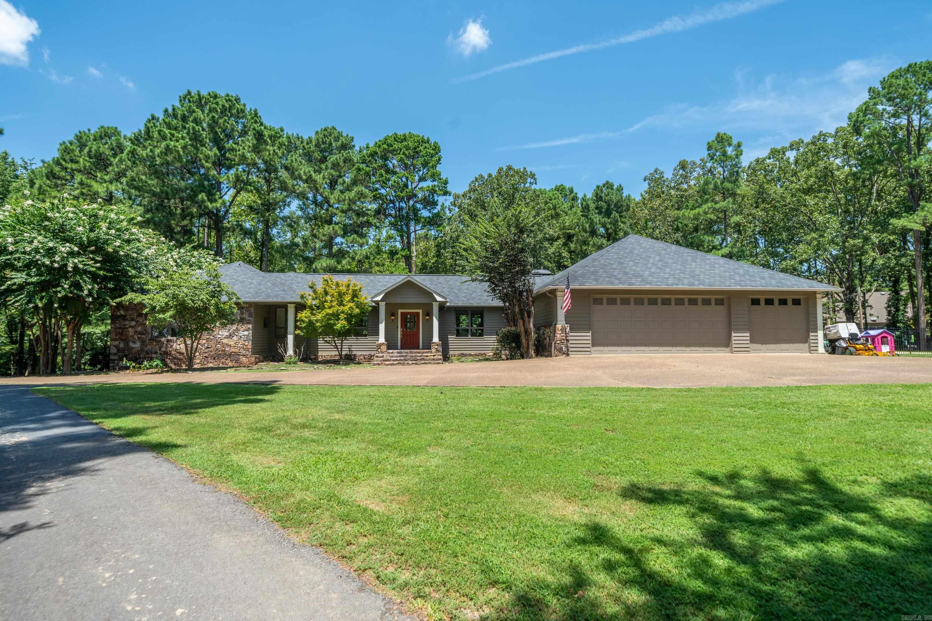 132 Woodland Heights Place Property Photo 1