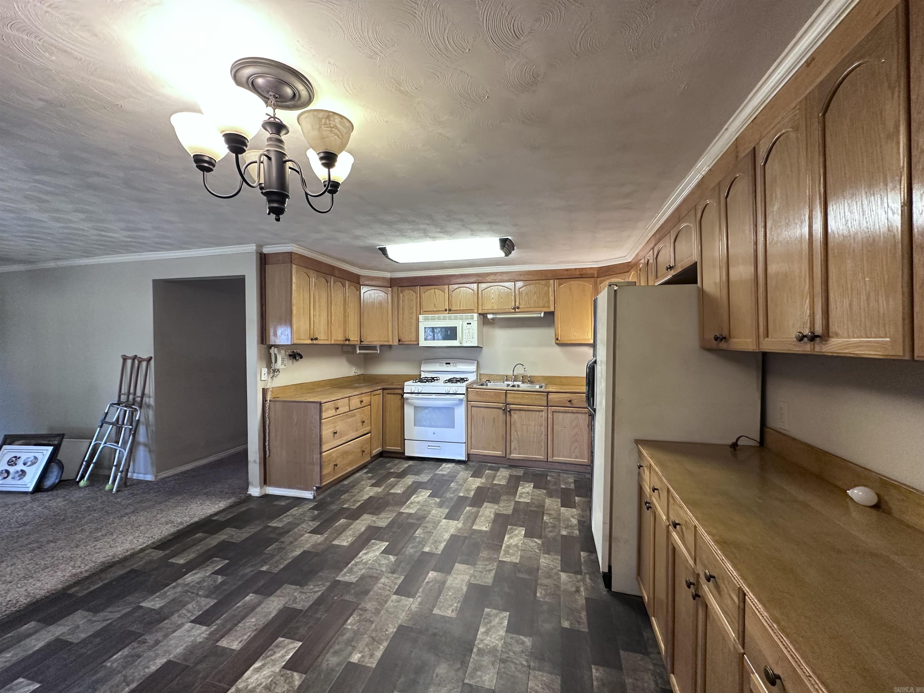 164 Clay 474 Road Property Photo 8