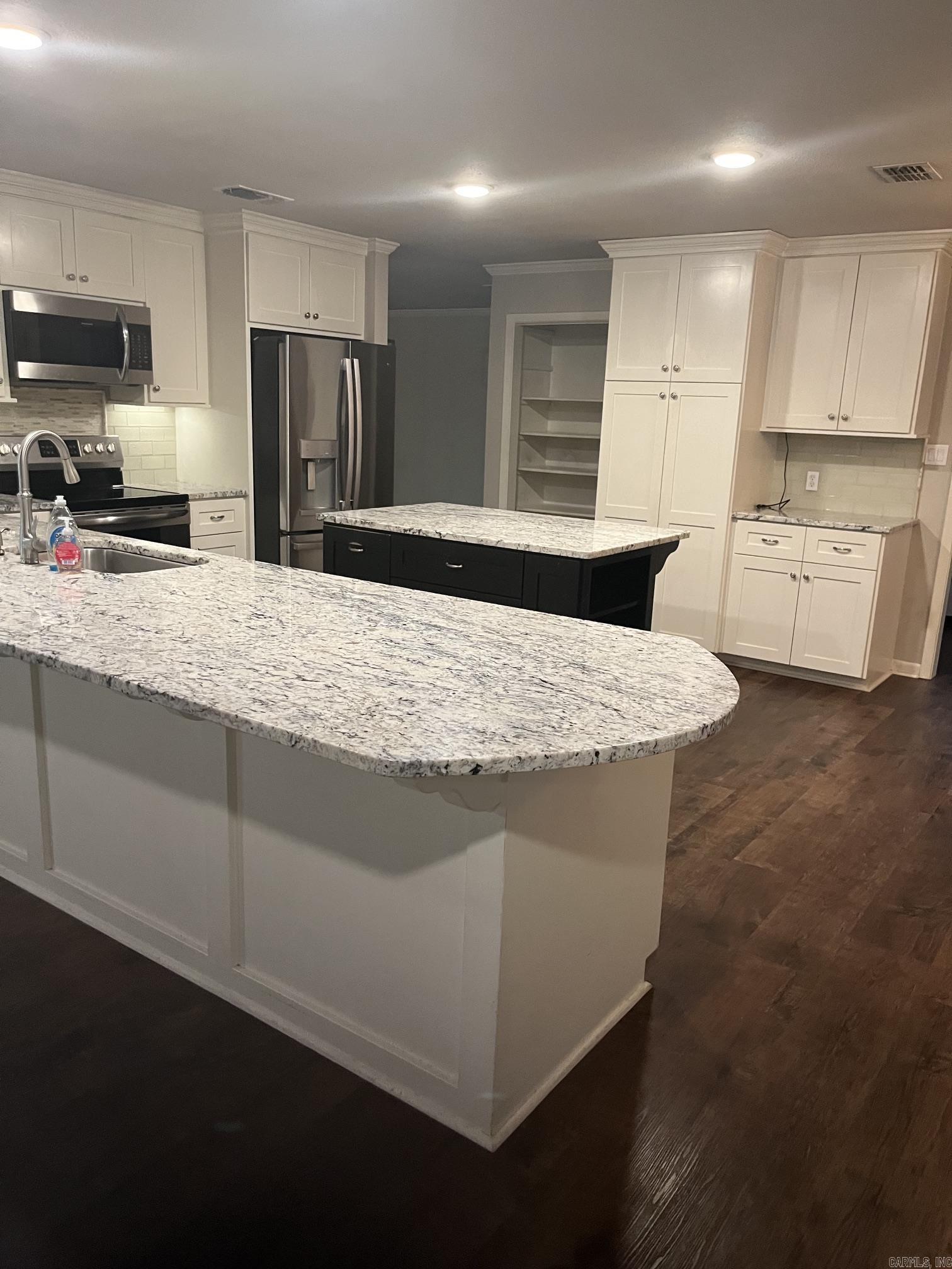 25030281 Property Photo 5