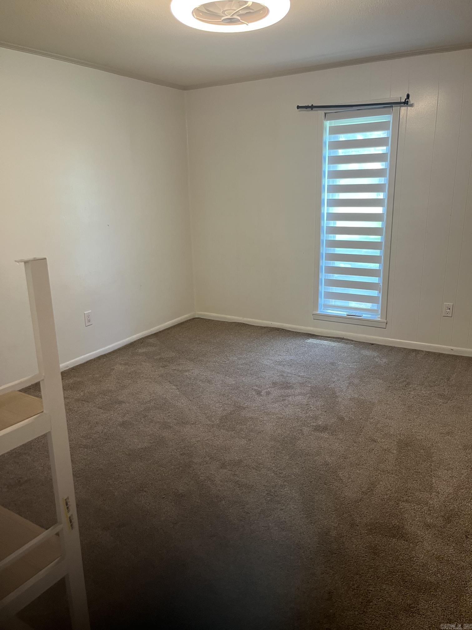 25030281 Property Photo 9