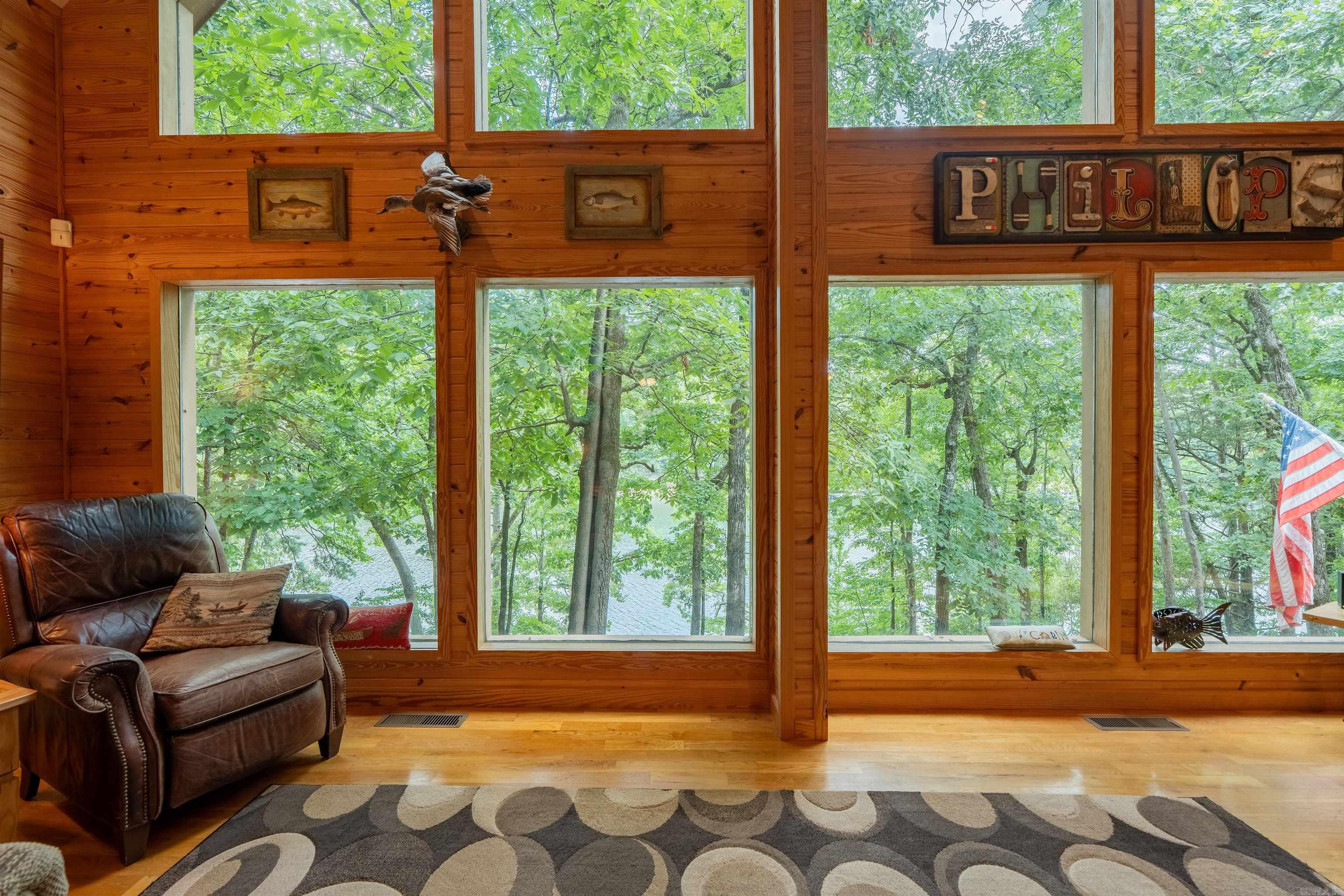 90 Stone Cr. Property Photo 9