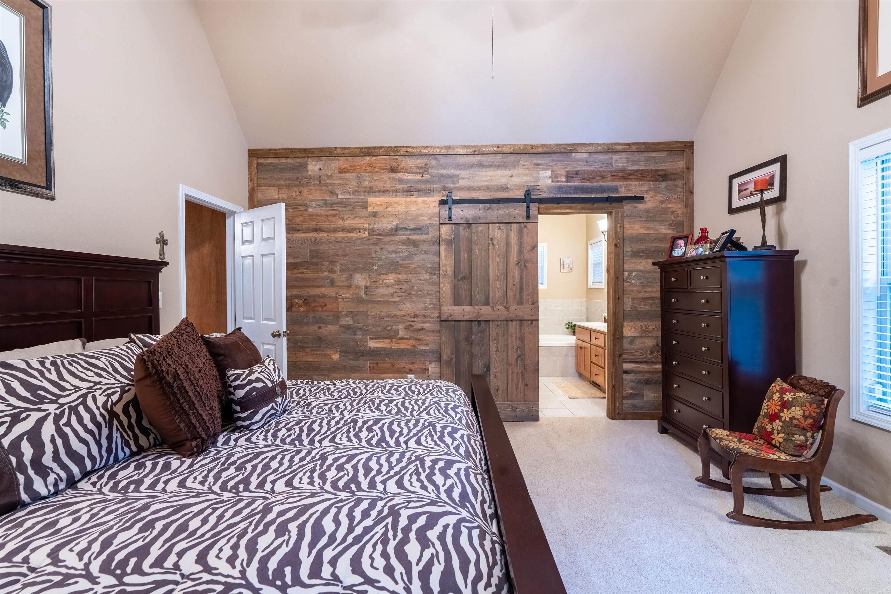 90 Stone Cr. Property Photo 19