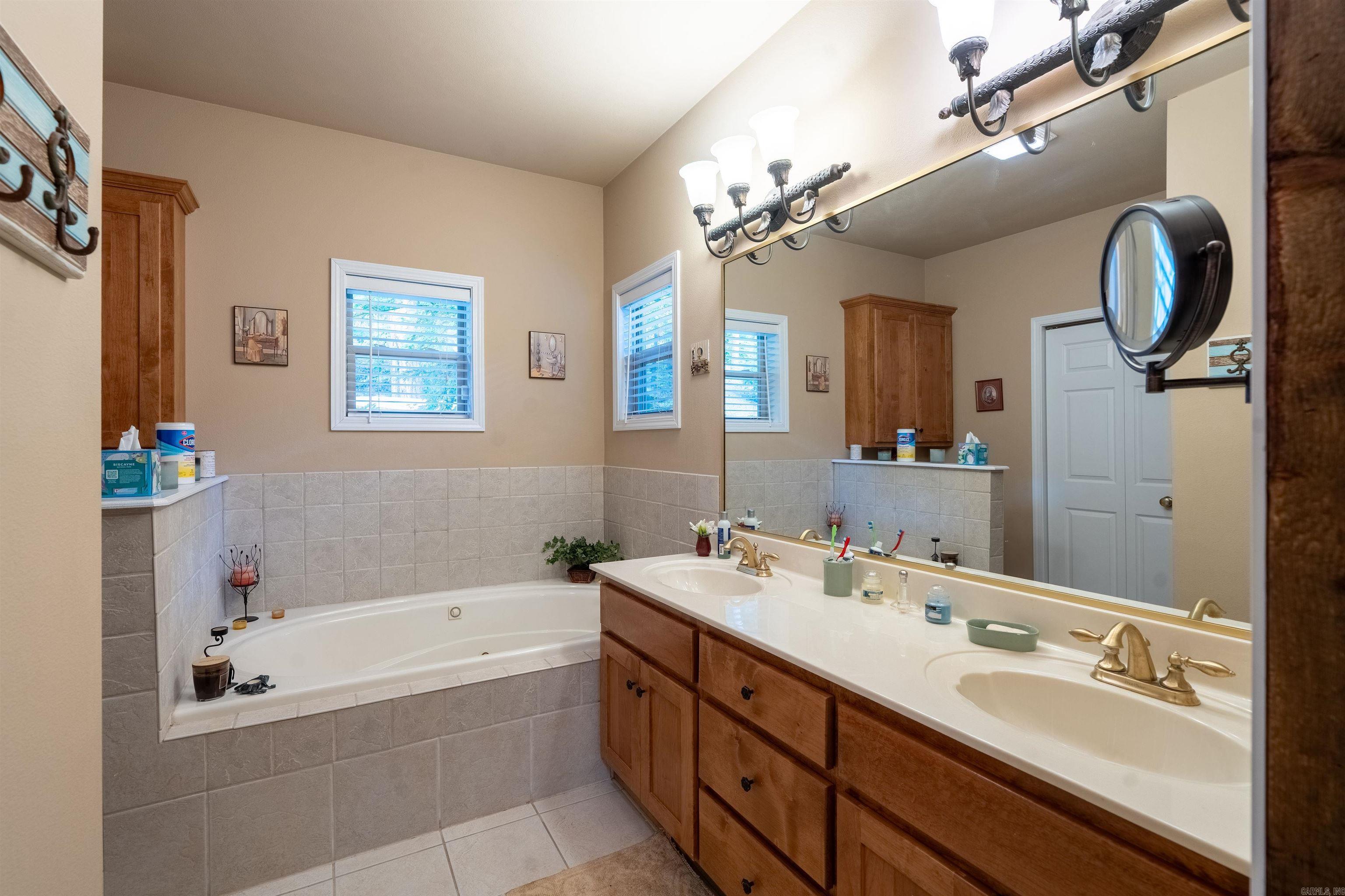 90 Stone Cr. Property Photo 21