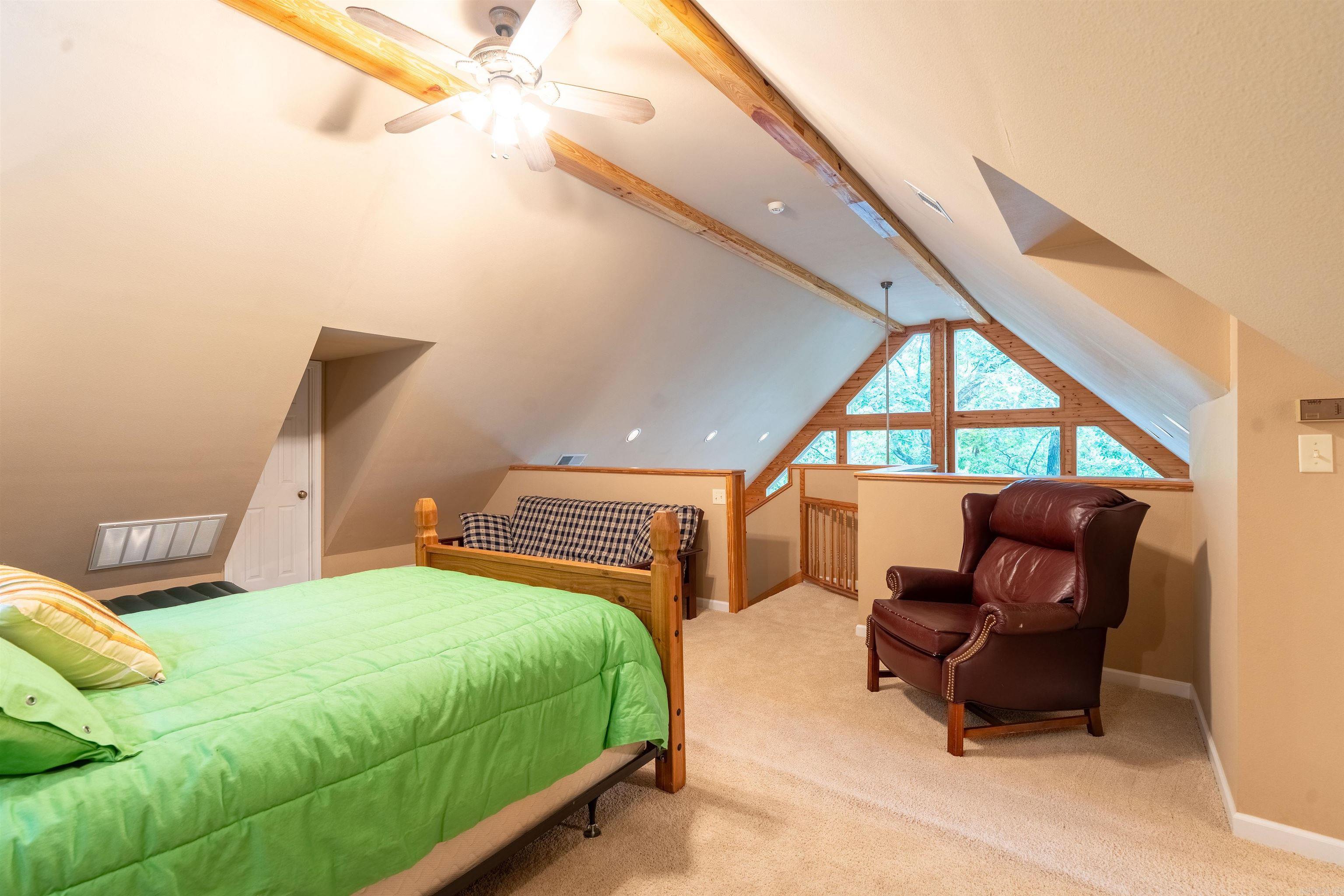 90 Stone Cr. Property Photo 28