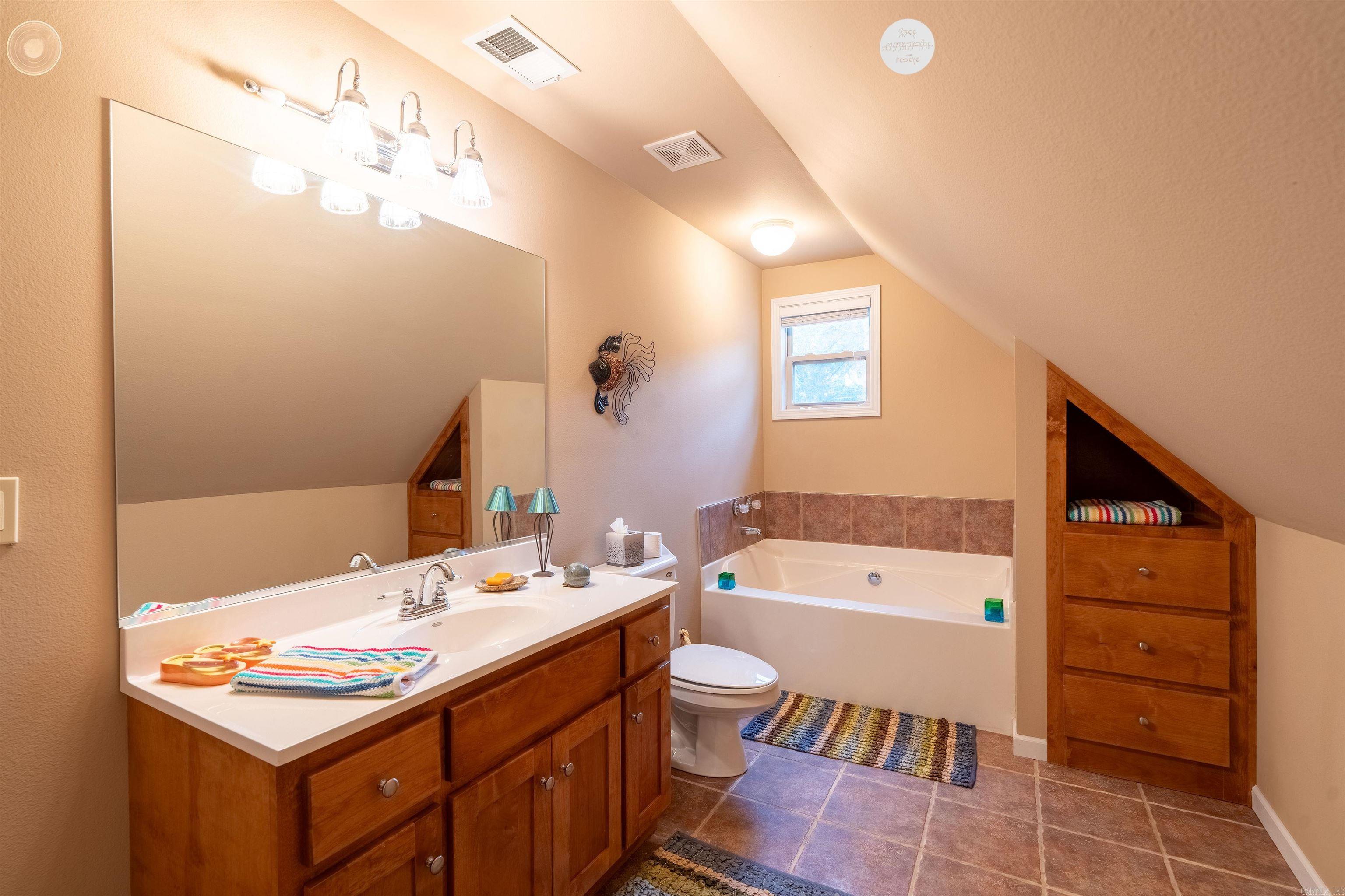 90 Stone Cr. Property Photo 31