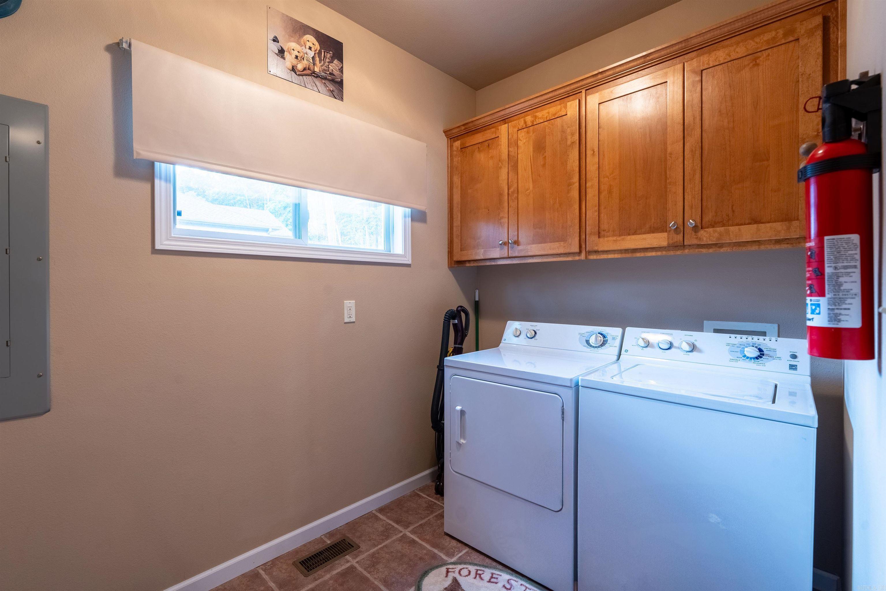 90 Stone Cr. Property Photo 36