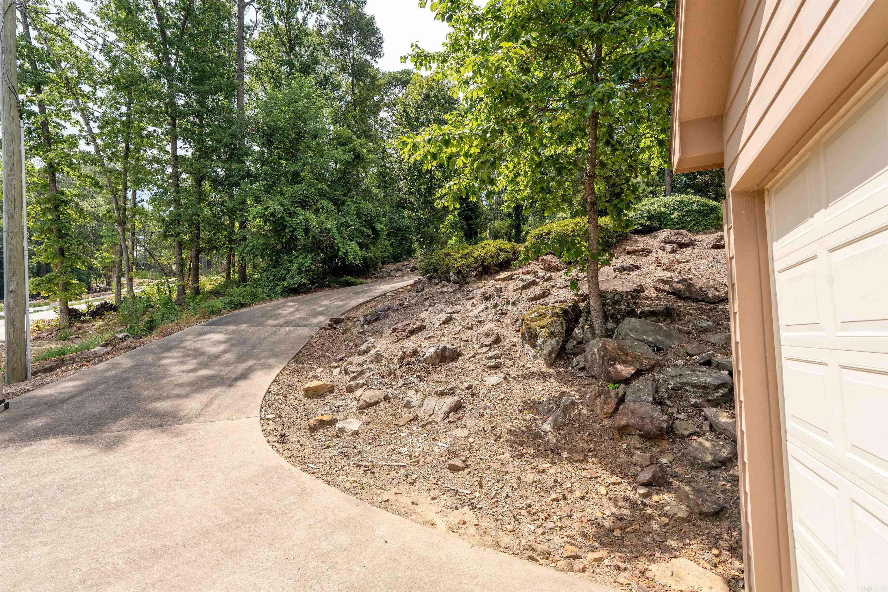 90 Stone Cr. Property Photo 42