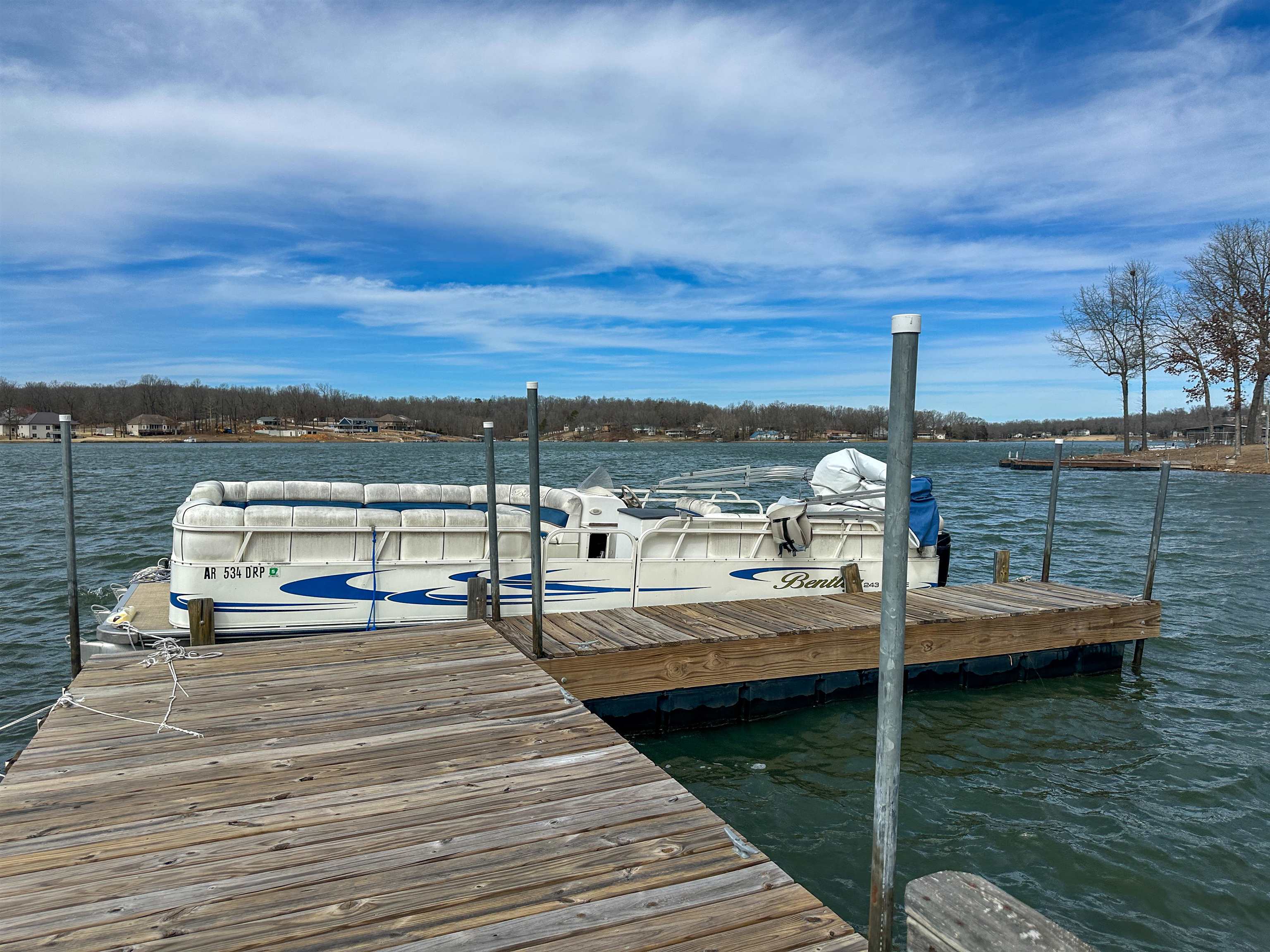 606 S Shore Drive Property Photo 15
