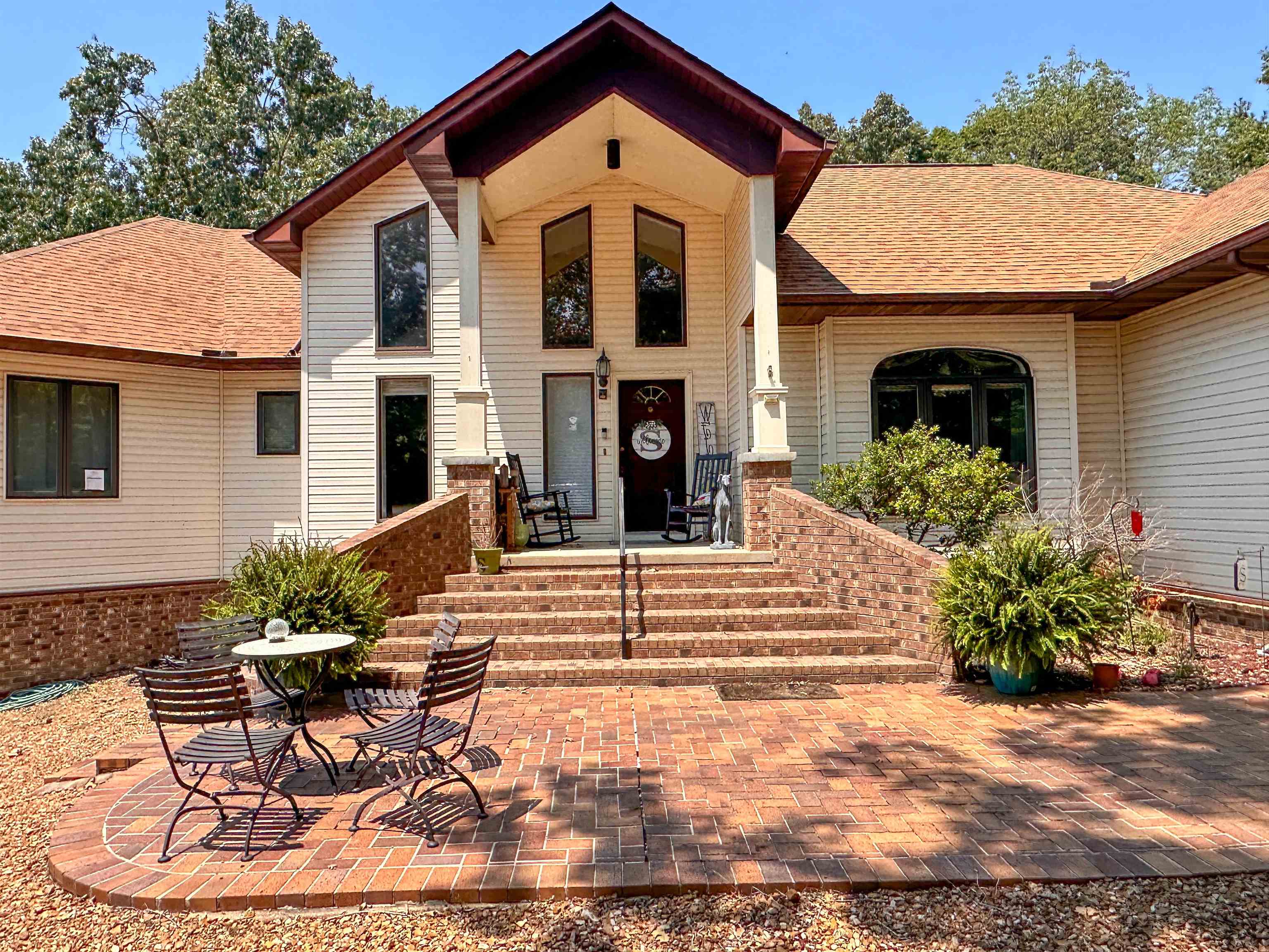 606 S Shore Drive Property Photo 19