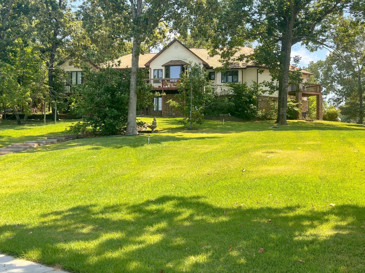 606 S Shore Drive Property Photo 30