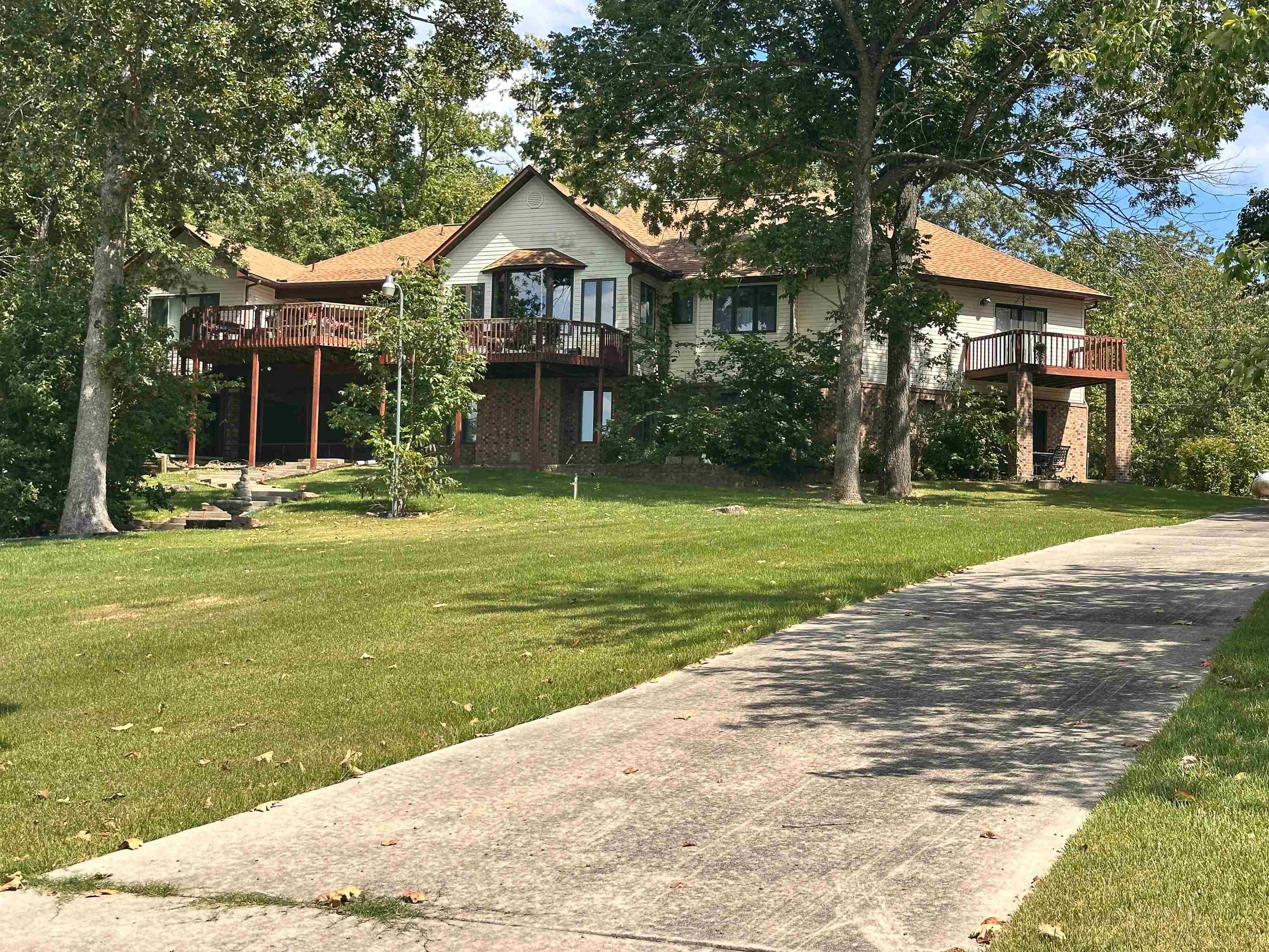606 S Shore Drive Property Photo 35