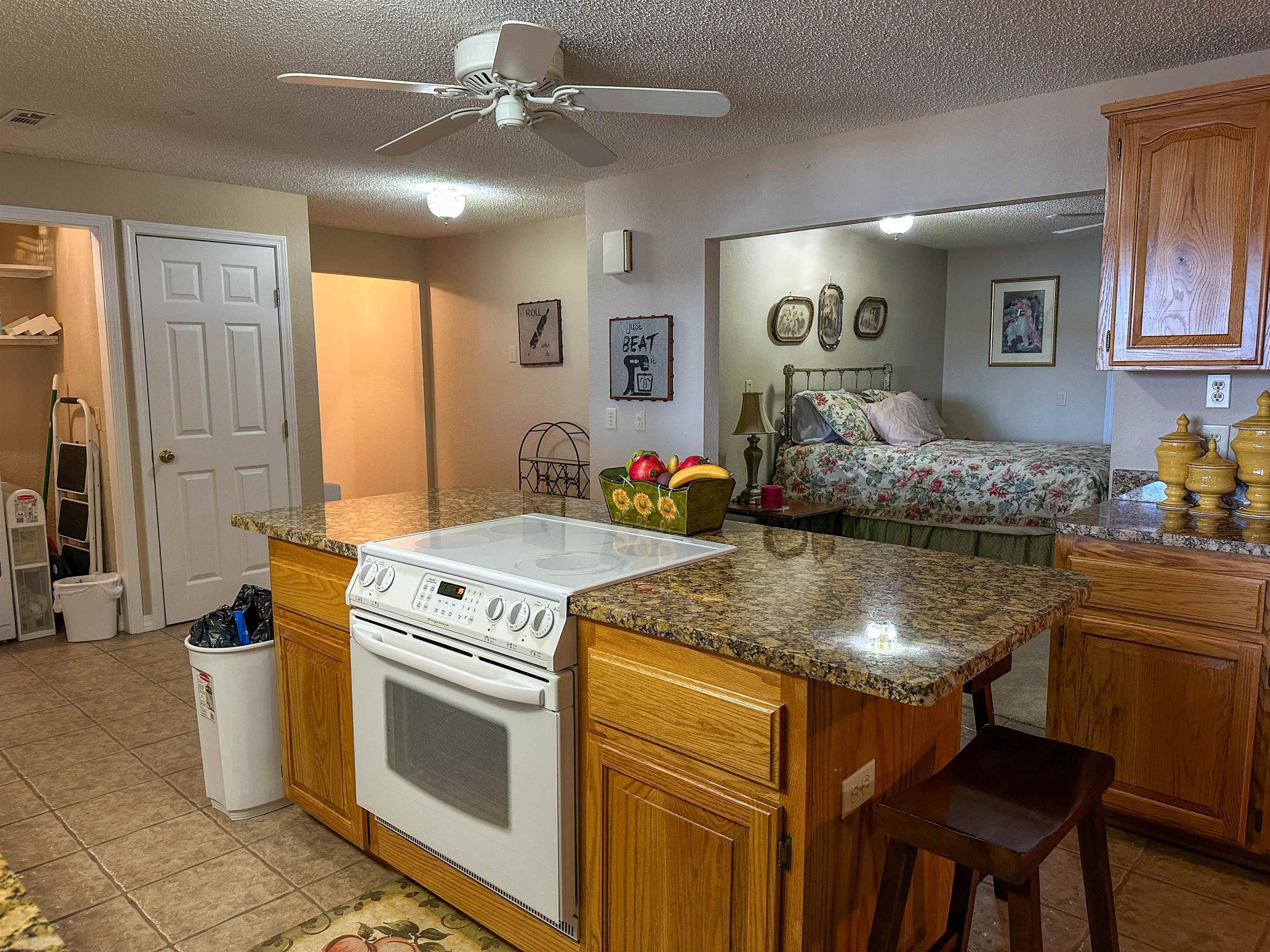 606 S Shore Drive Property Photo 38