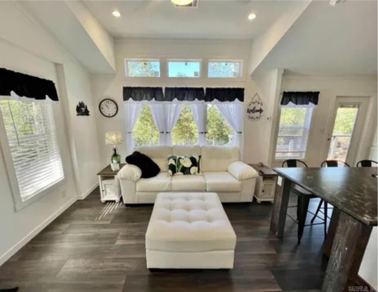 3765 Hwy 87 Property Photo 6