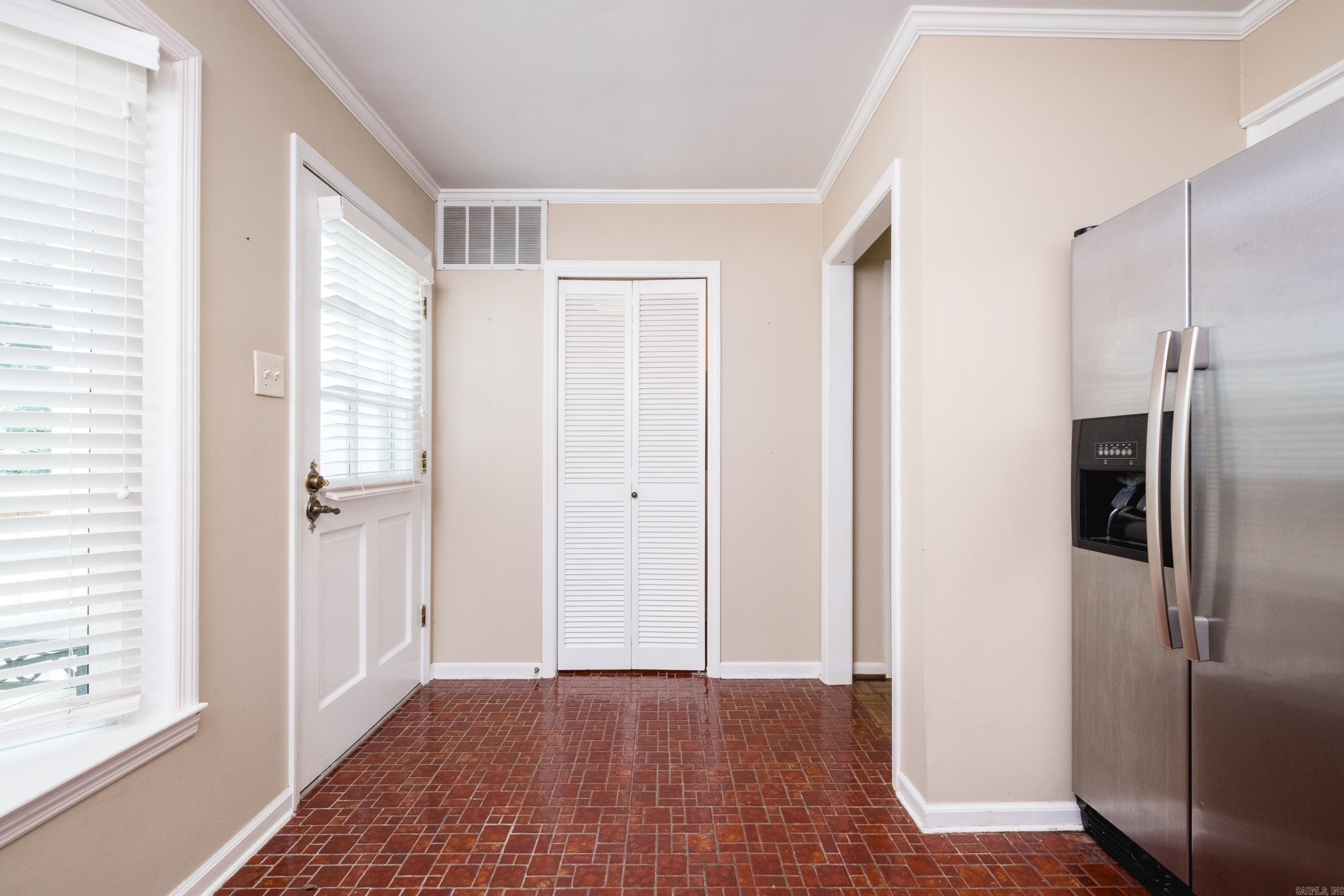 2801 Foxcroft #11 11 Property Photo 14