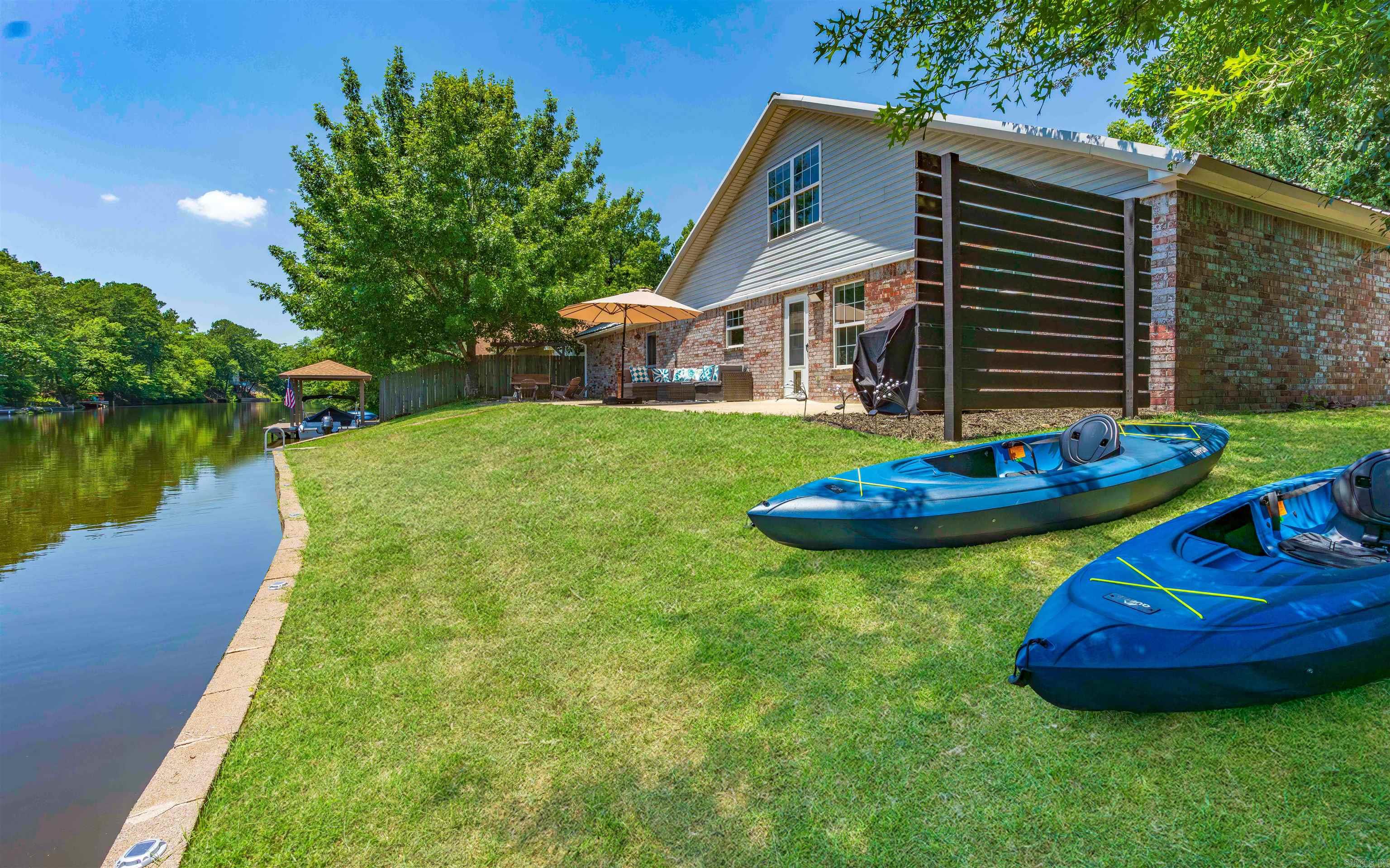 102 Appalacian Trail Property Photo 1