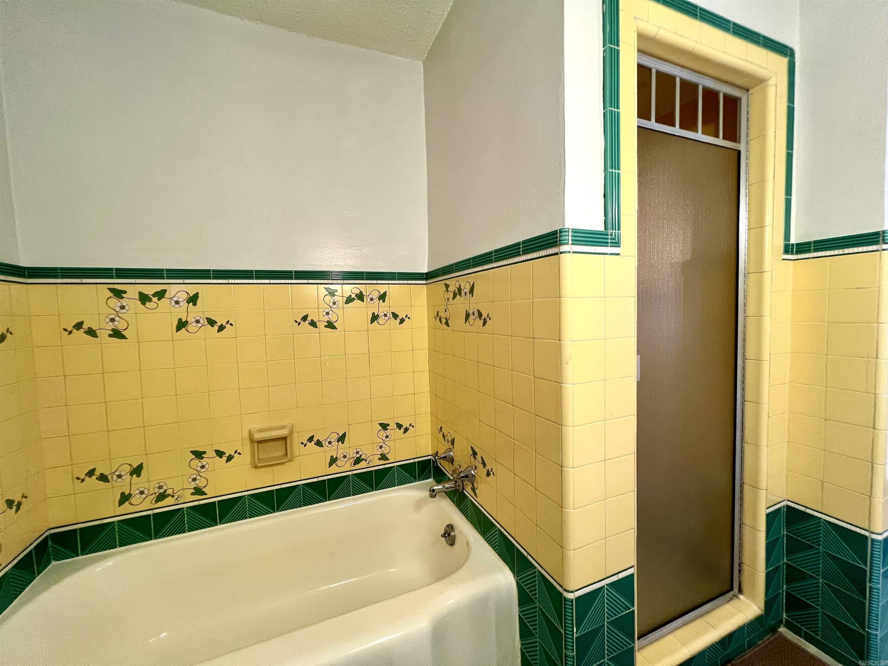 115 N Crest Property Photo 24