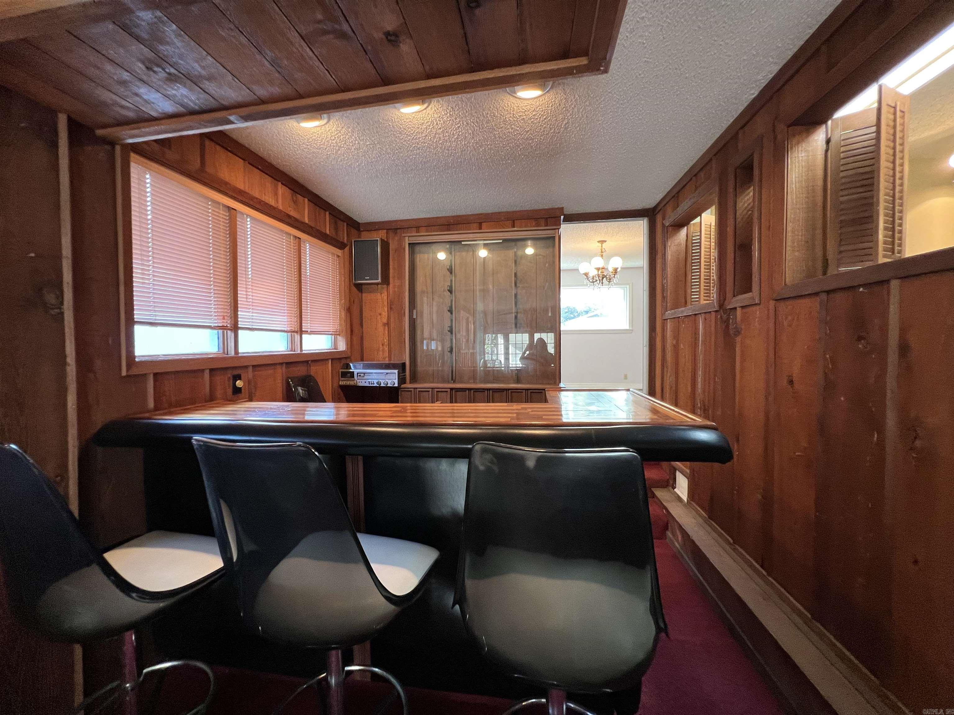 115 N Crest Property Photo 30