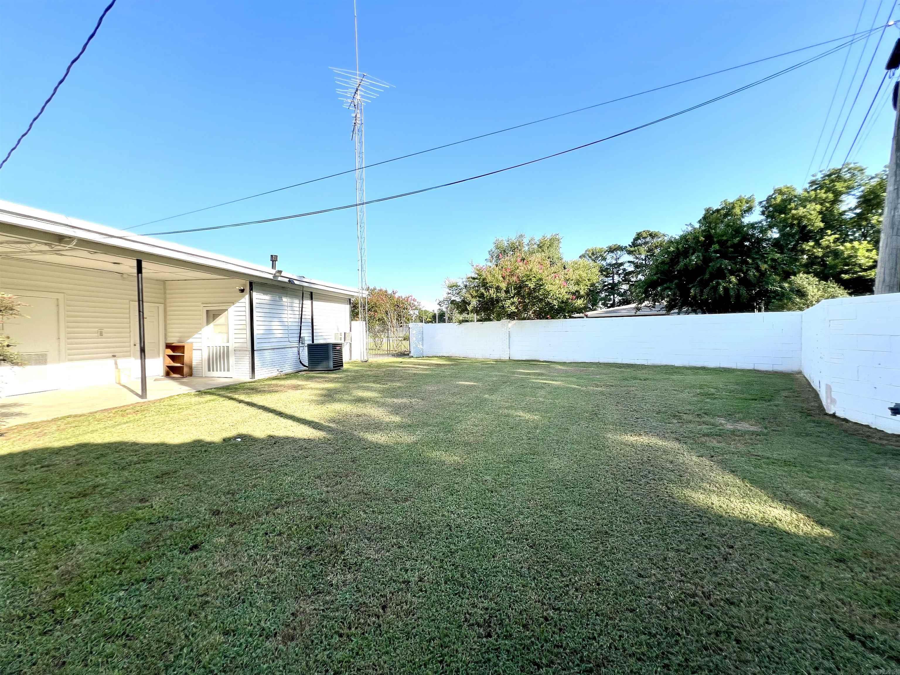 115 N Crest Property Photo 36