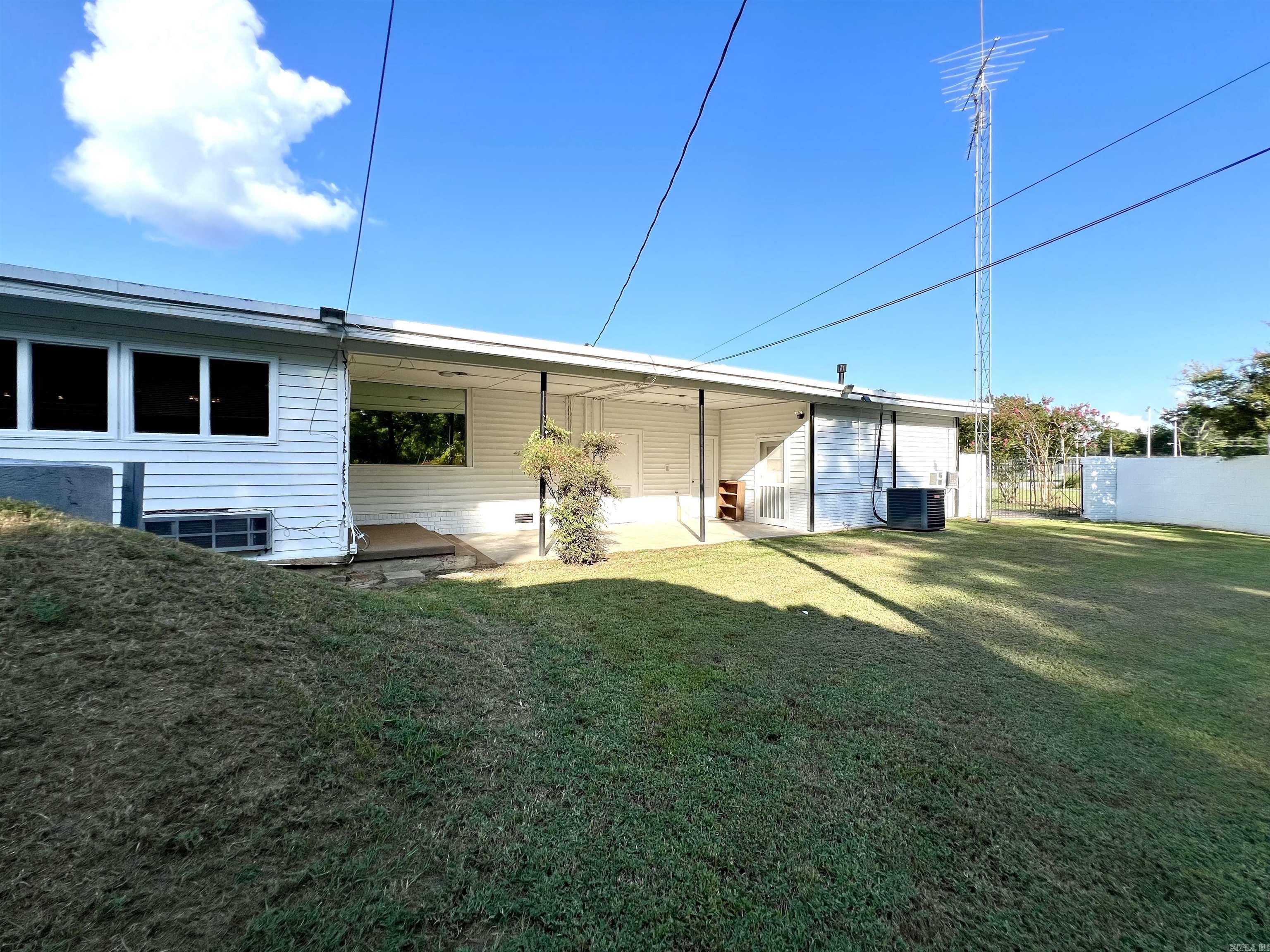 115 N Crest Property Photo 37