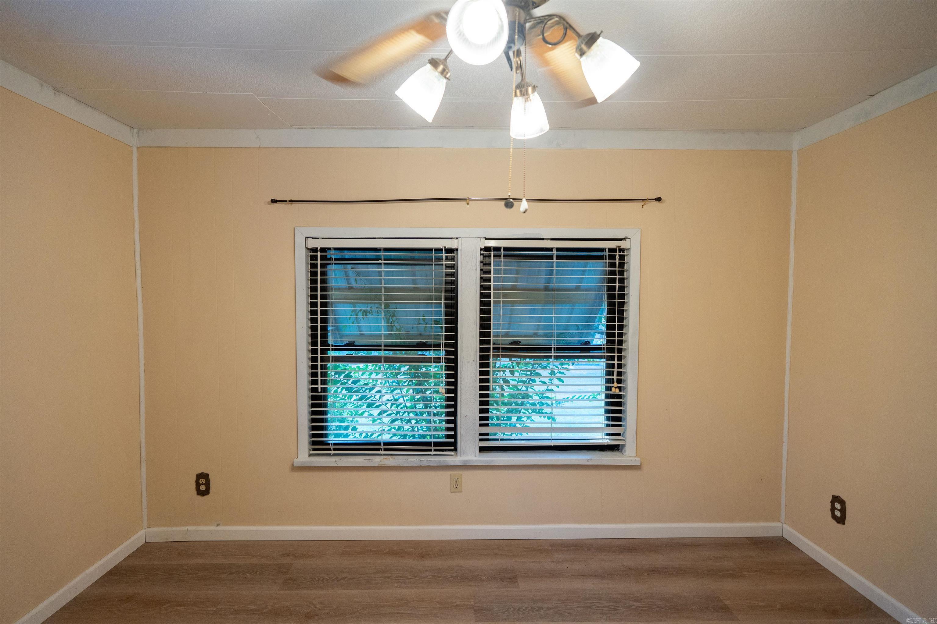 722 Woody Trail Property Photo 8