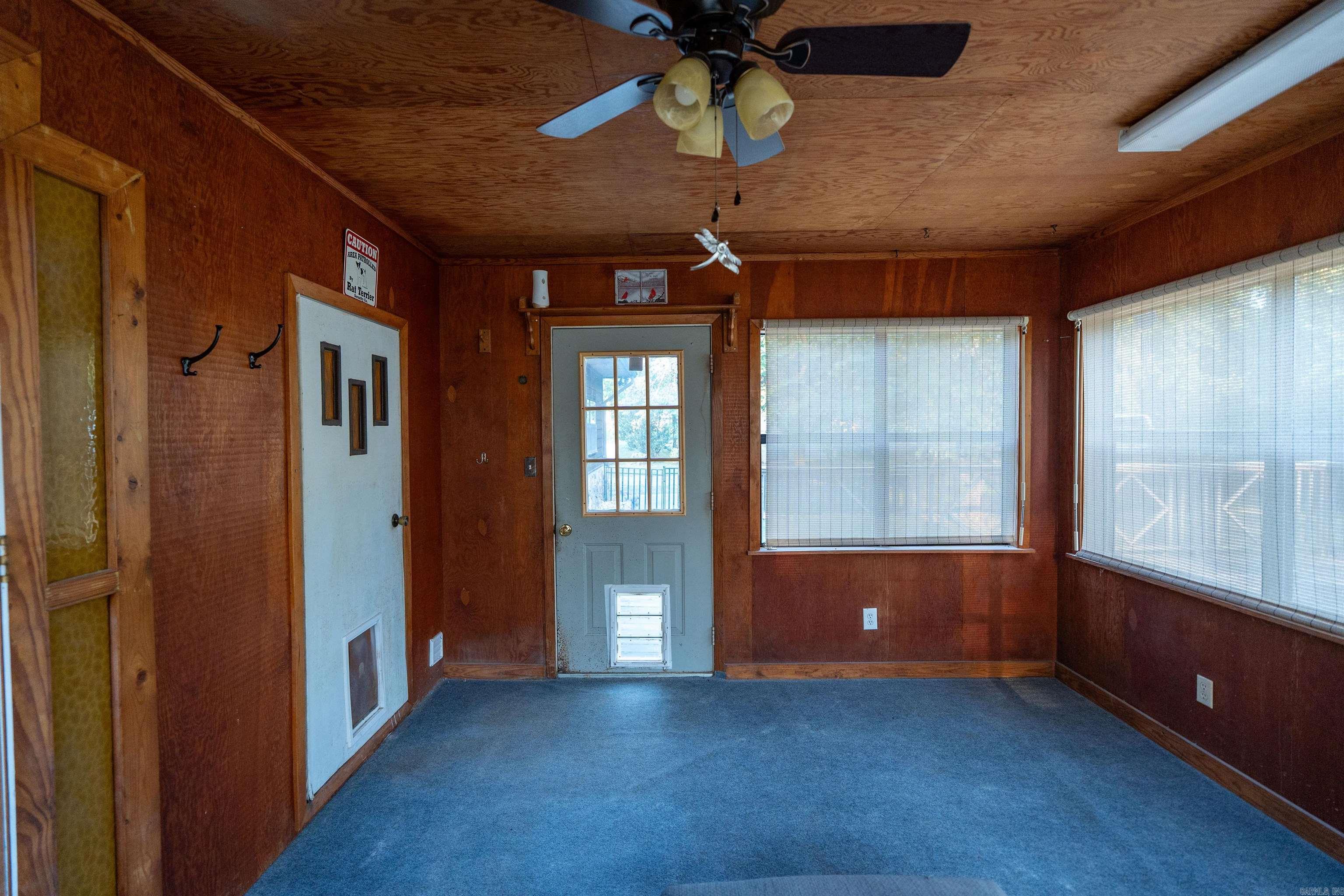 722 Woody Trail Property Photo 17