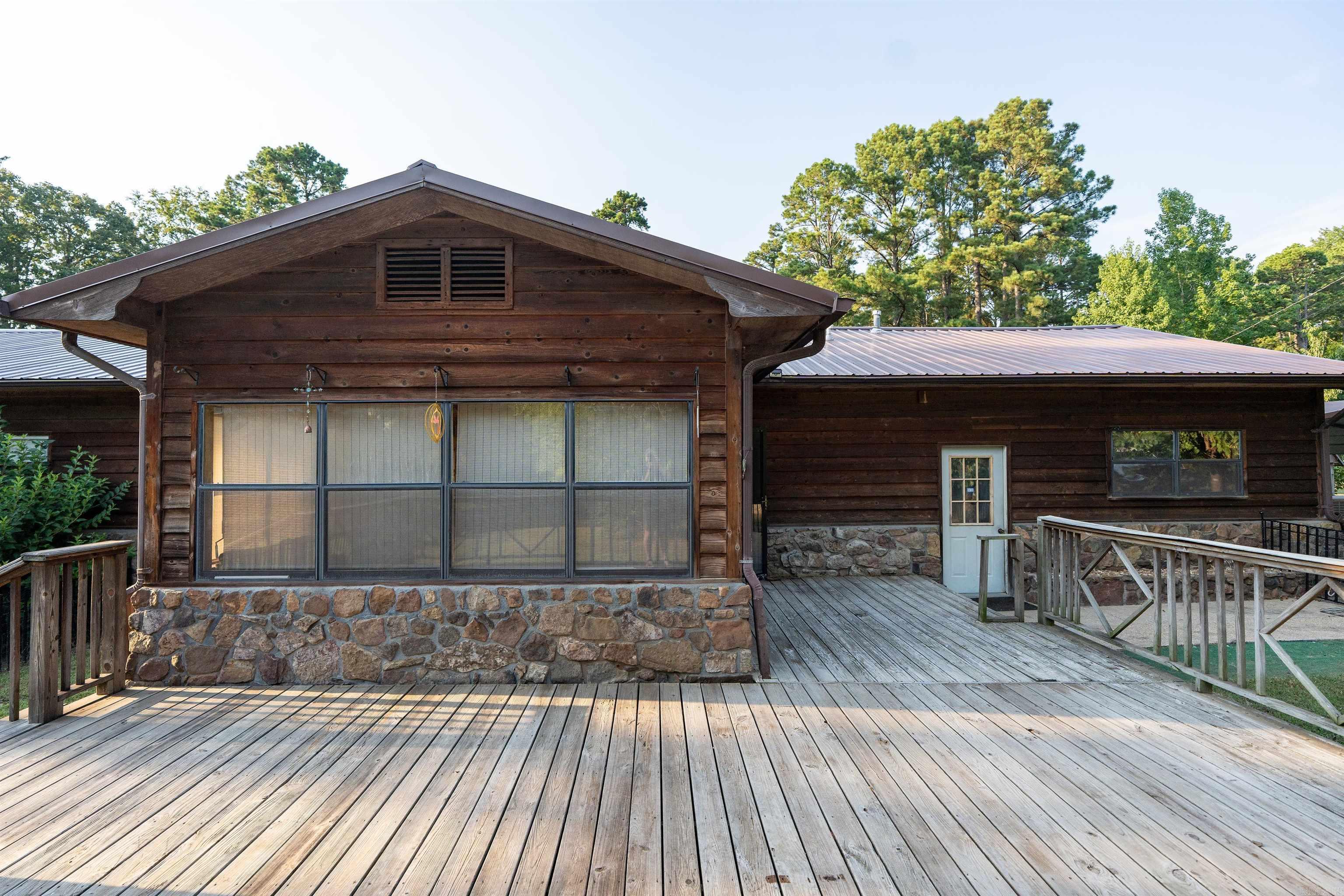 722 Woody Trail Property Photo 18