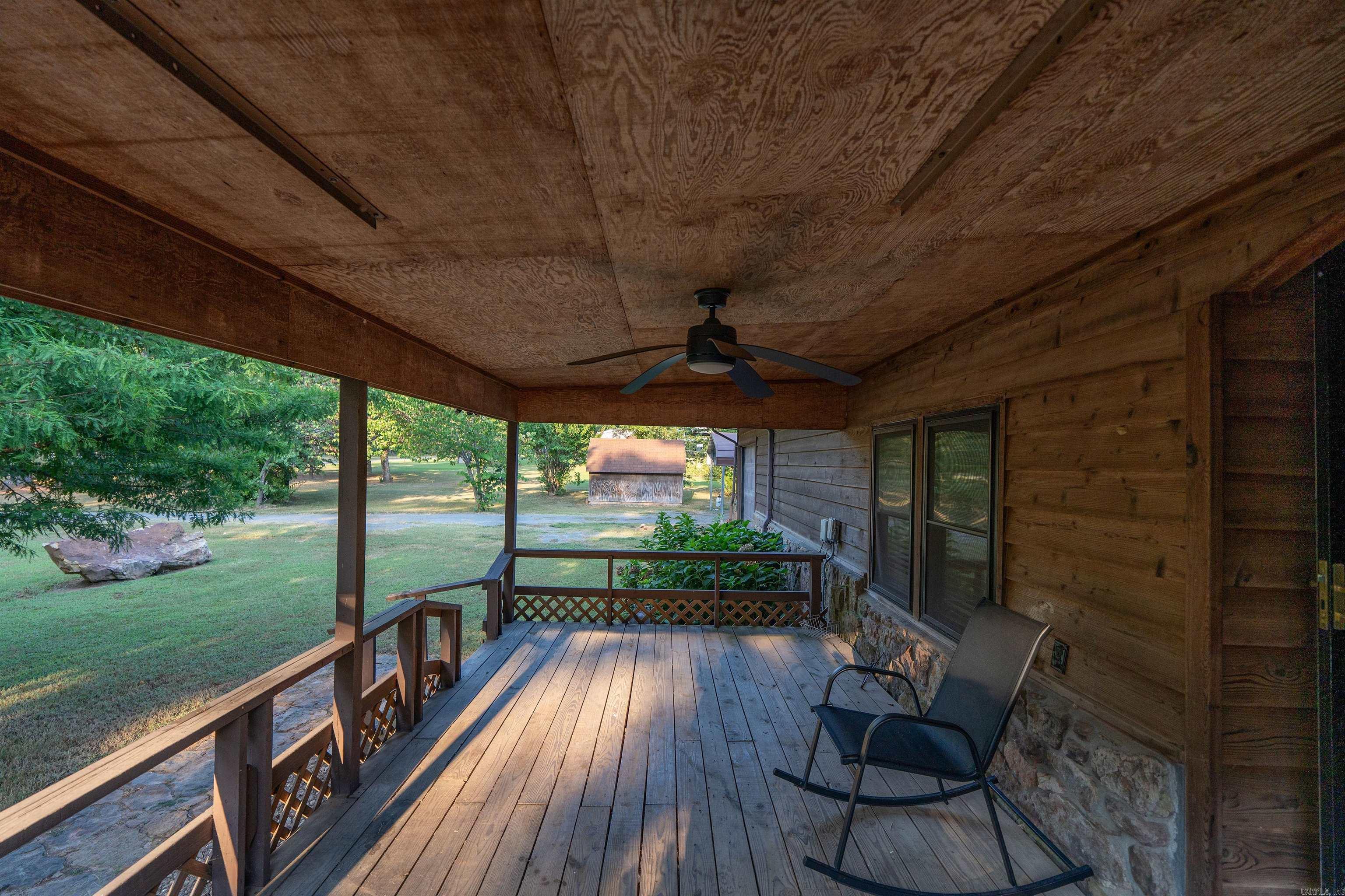 722 Woody Trail Property Photo 19