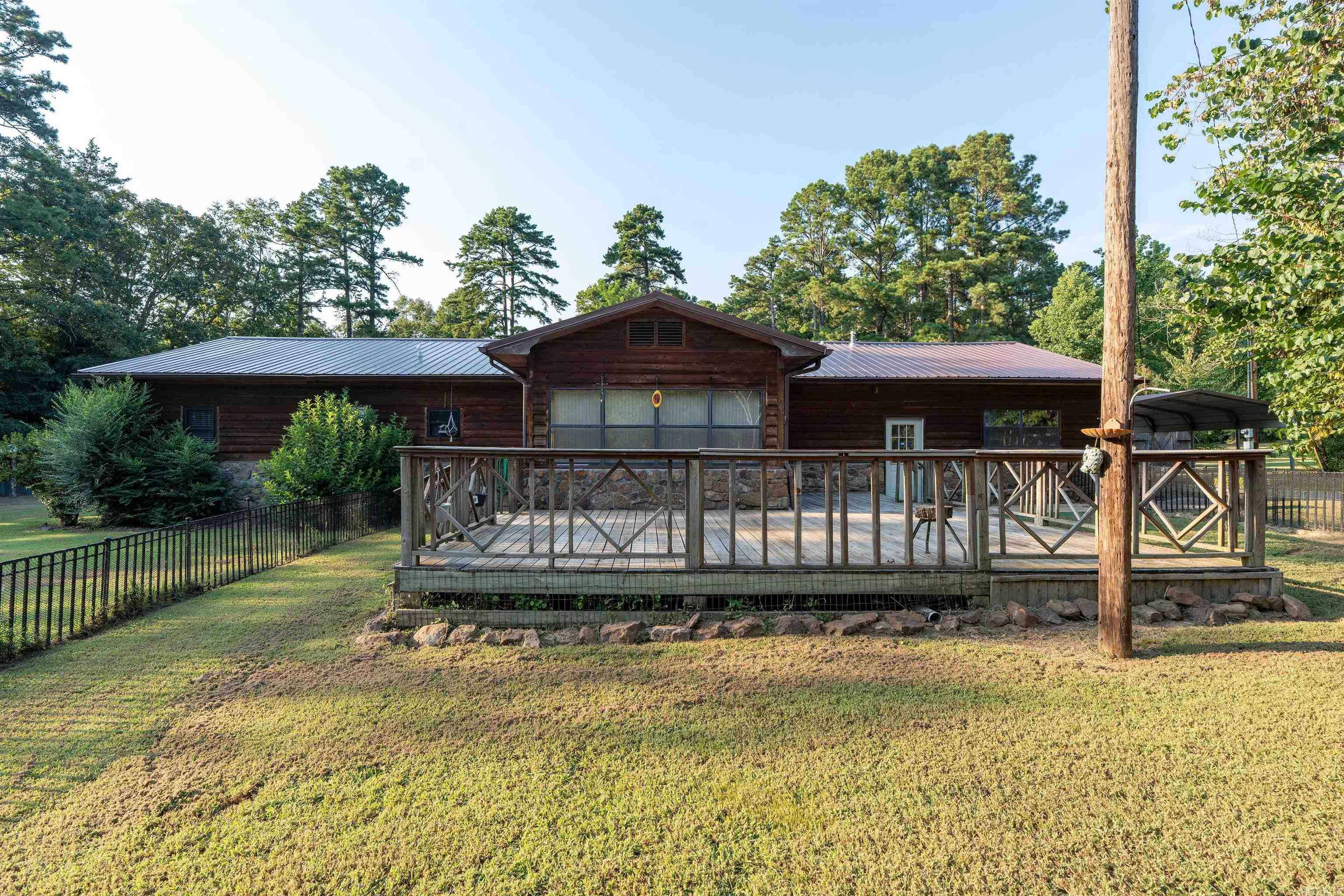 722 Woody Trail Property Photo 24